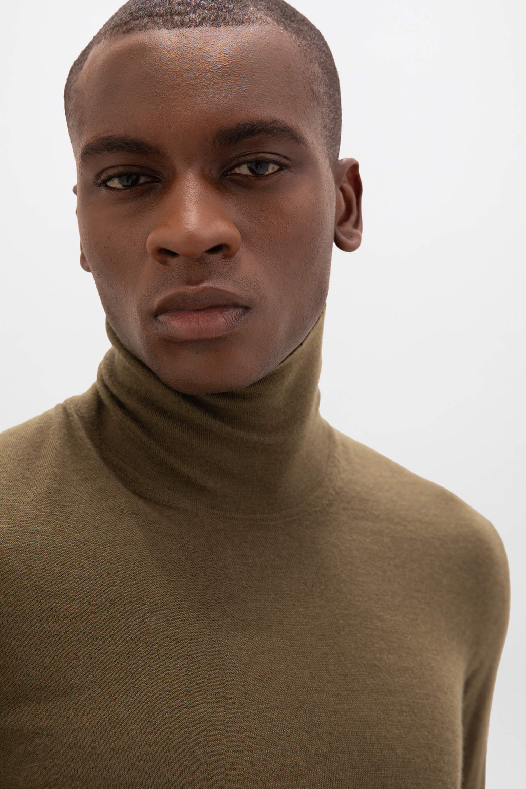 Johnstons of Elgin - Superfine Cashmere Roll Neck Olive Green Jumper