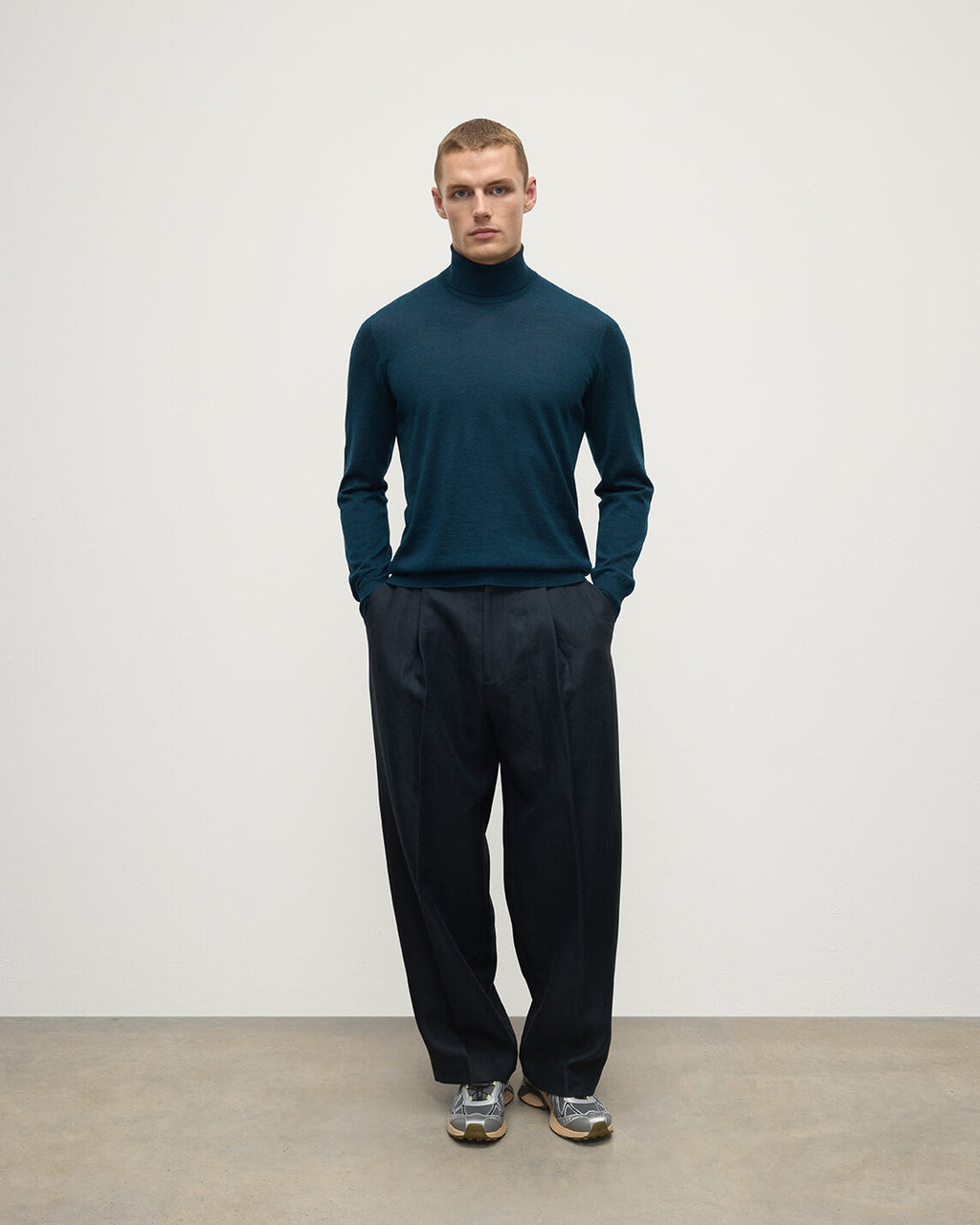 Johnstons of Elgin - Superfine Cashmere Dark Green Roll Neck Jumper