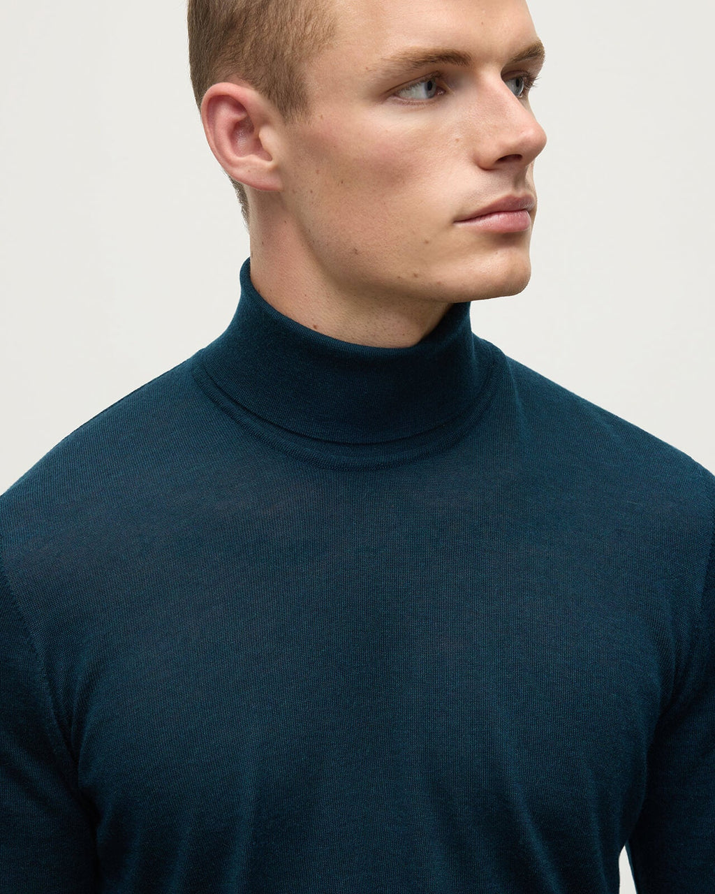 Johnstons of Elgin - Superfine Cashmere Dark Green Roll Neck Jumper