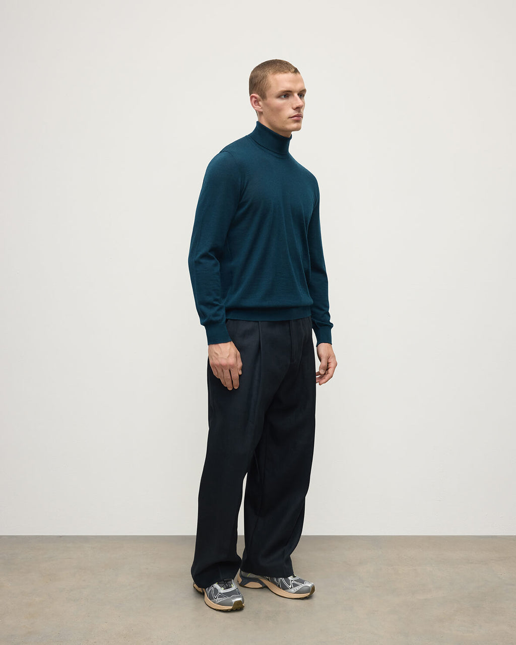 Johnstons of Elgin - Superfine Cashmere Dark Green Roll Neck Jumper
