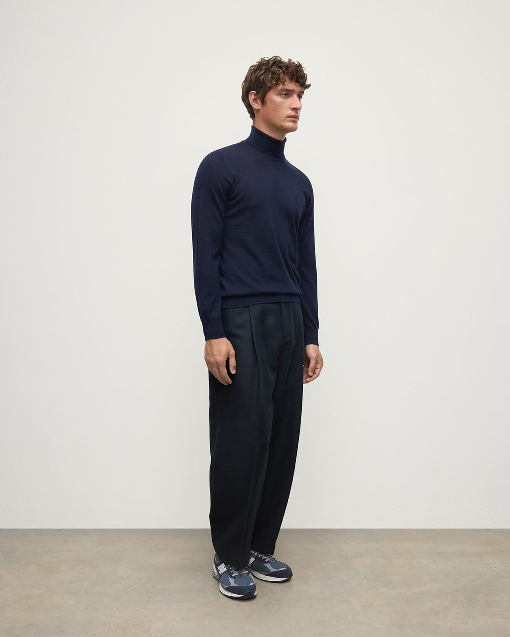 Johnstons of Elgin - Superfine Cashmere Dark Navy Roll Neck Jumper