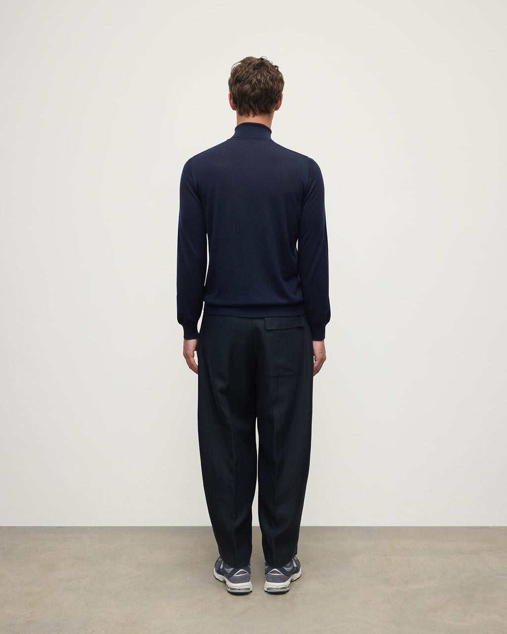 Johnstons of Elgin - Superfine Cashmere Dark Navy Roll Neck Jumper