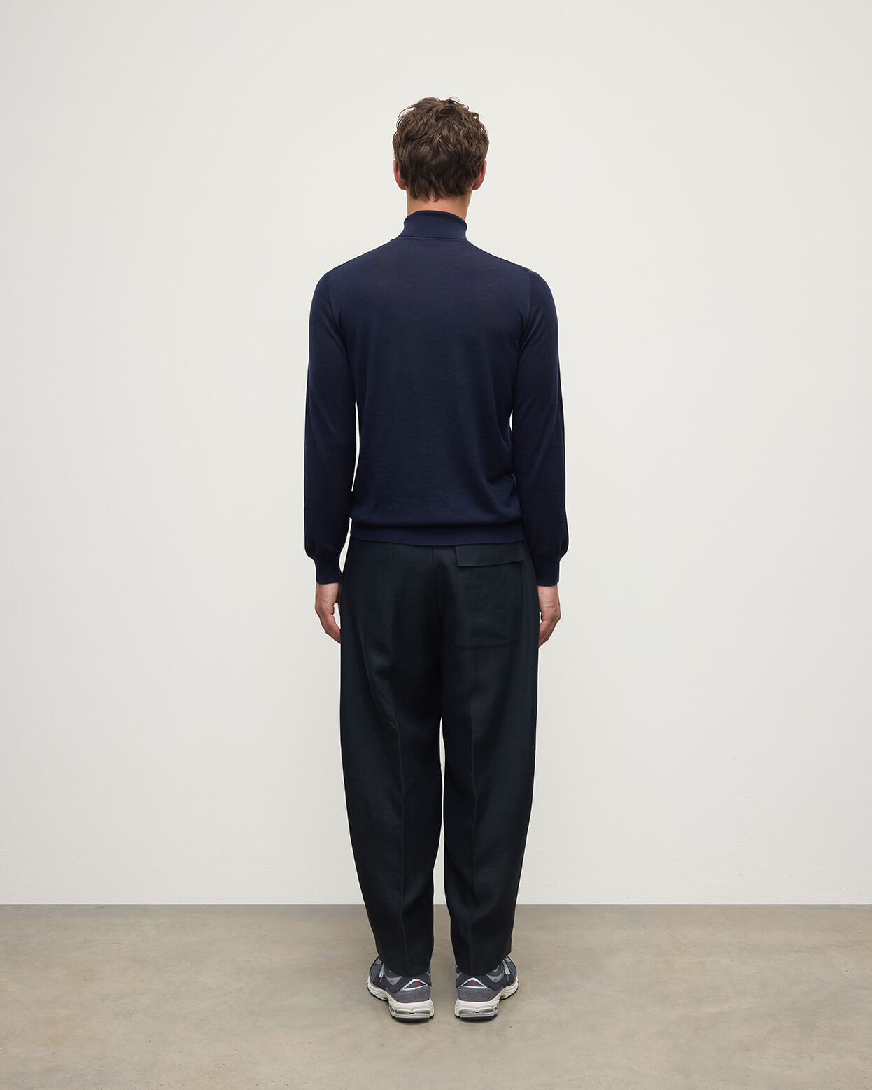 Johnstons of Elgin - Superfine Cashmere Dark Navy Roll Neck Jumper