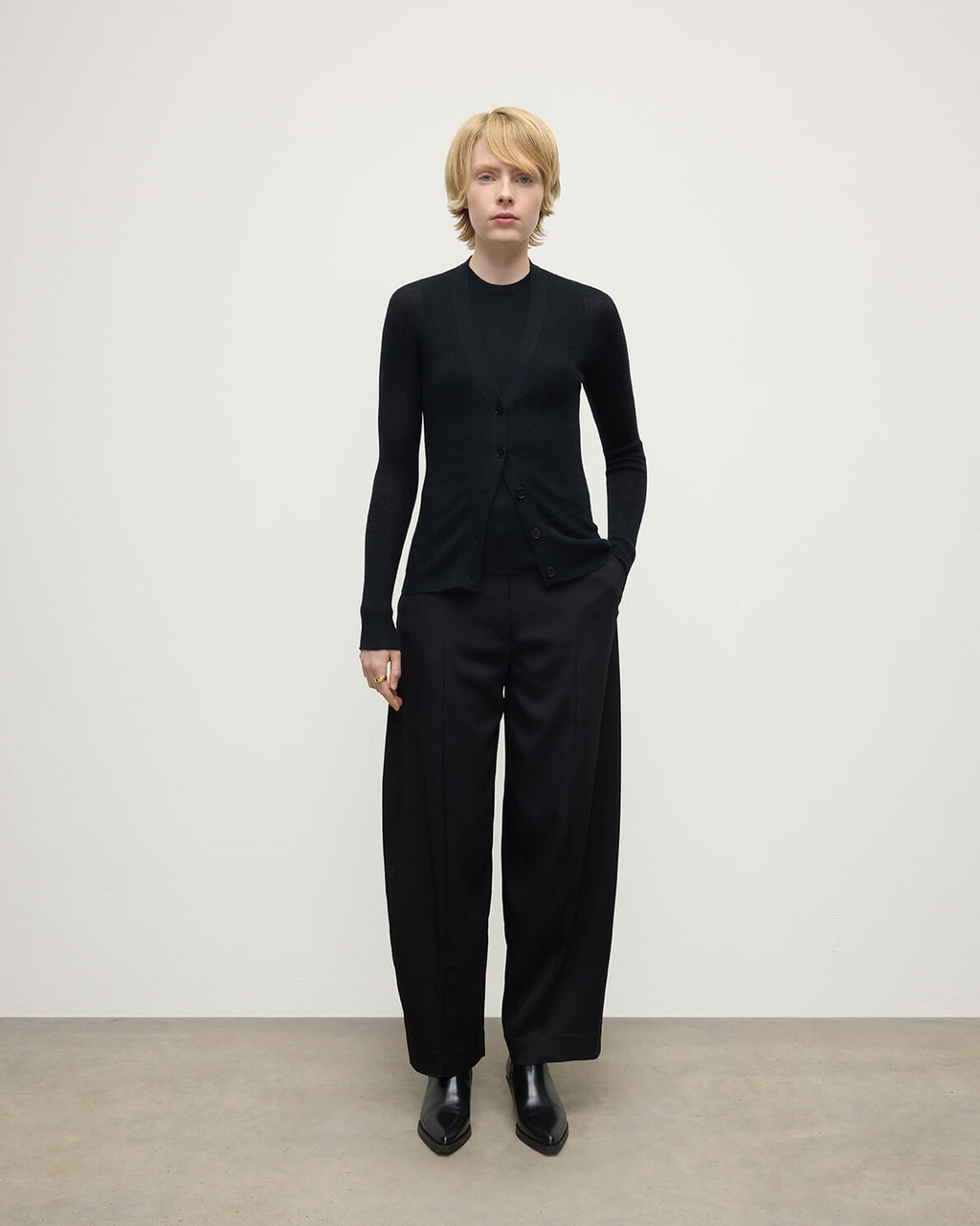 Johnstons of Elgin - Superfine Cashmere Black Cardigan