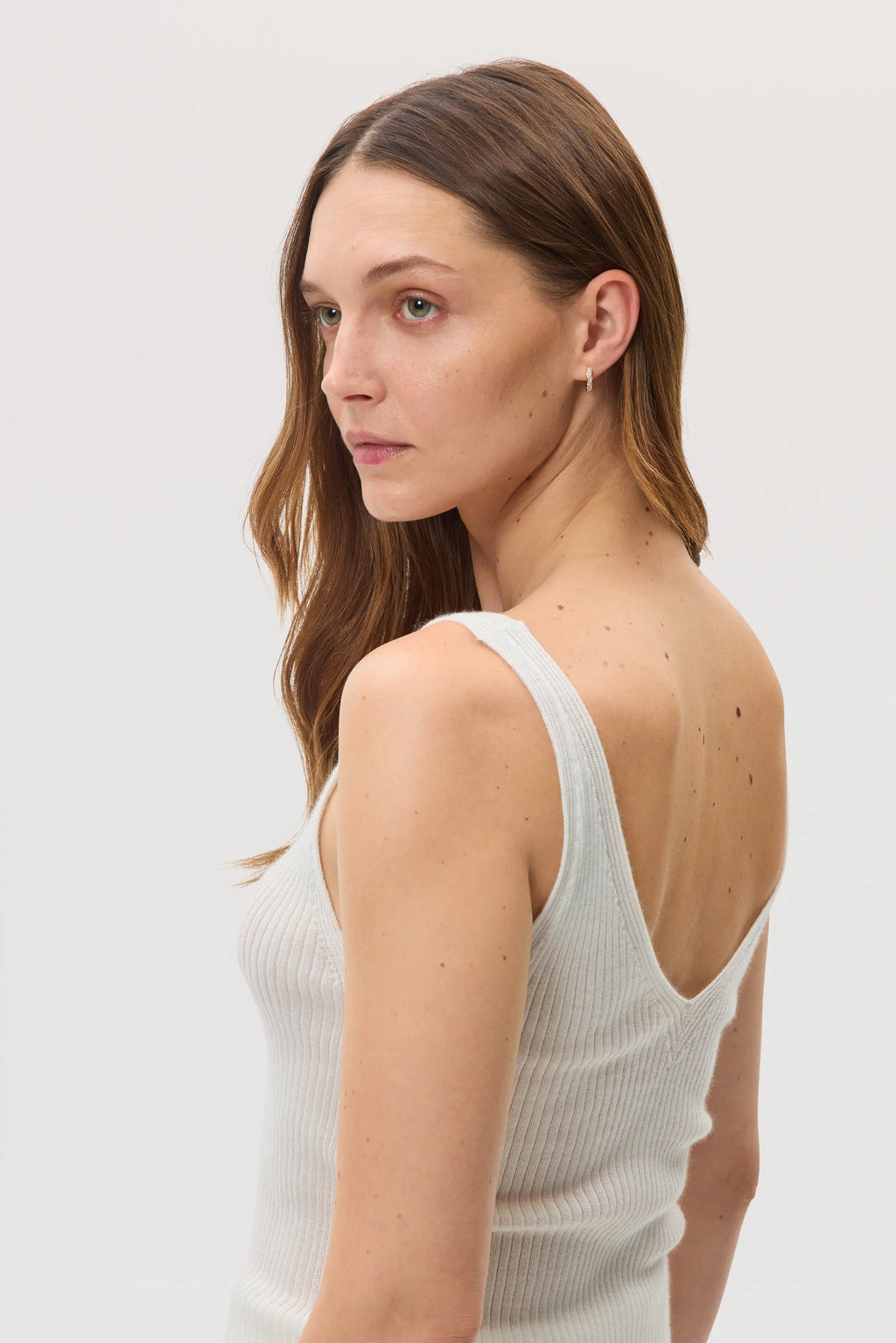 Johnstons of Elgin - Ribbed Superfine White Cashmere Vest