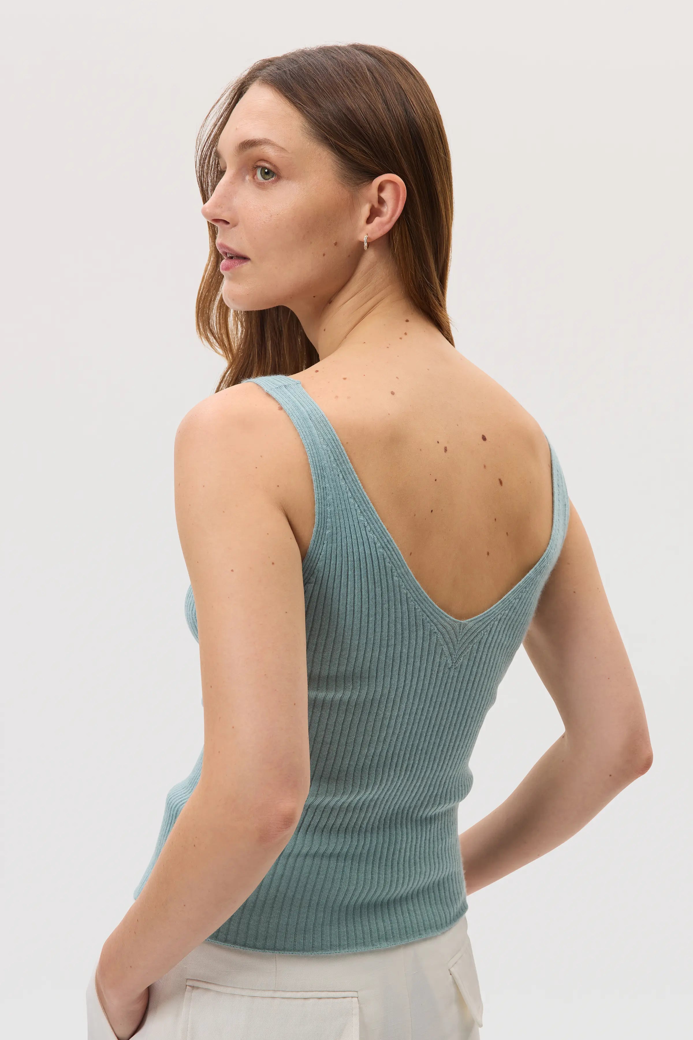 Johnstons of Elgin - Ribbed Superfine Light Green Cashmere Vest