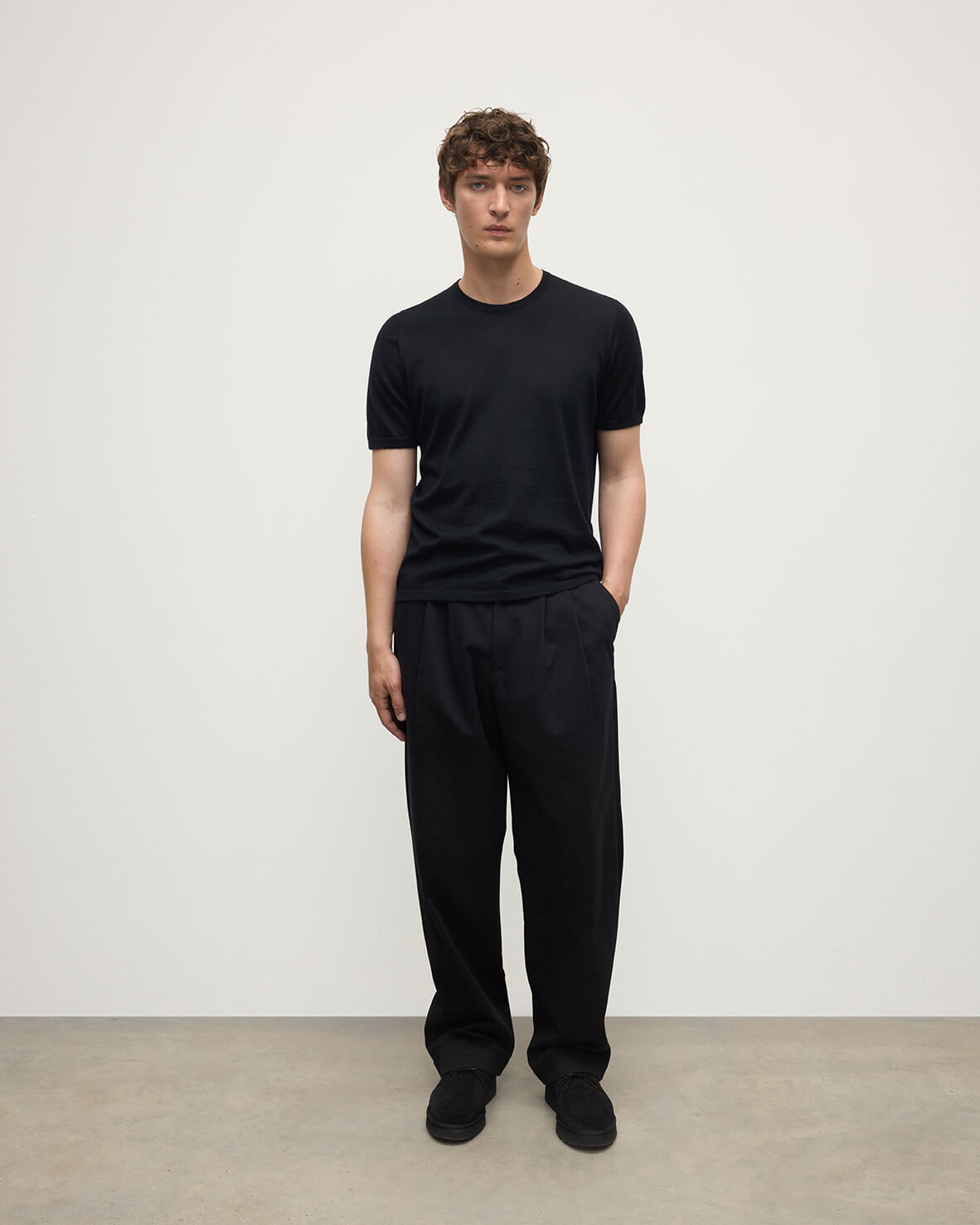Johnstons of Elgin - Boyd Black Superfine Cashmere T - Shirt
