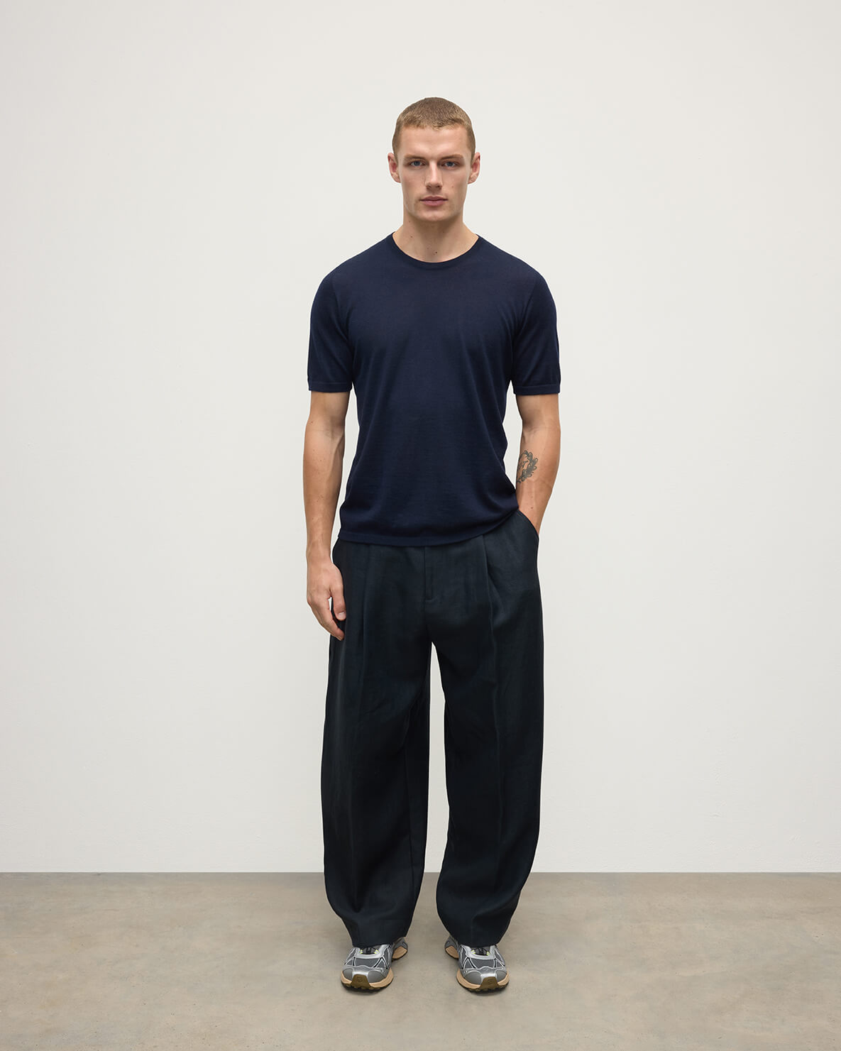 Johnstons of Elgin - Dark Navy Superfine Cashmere T - Shirt