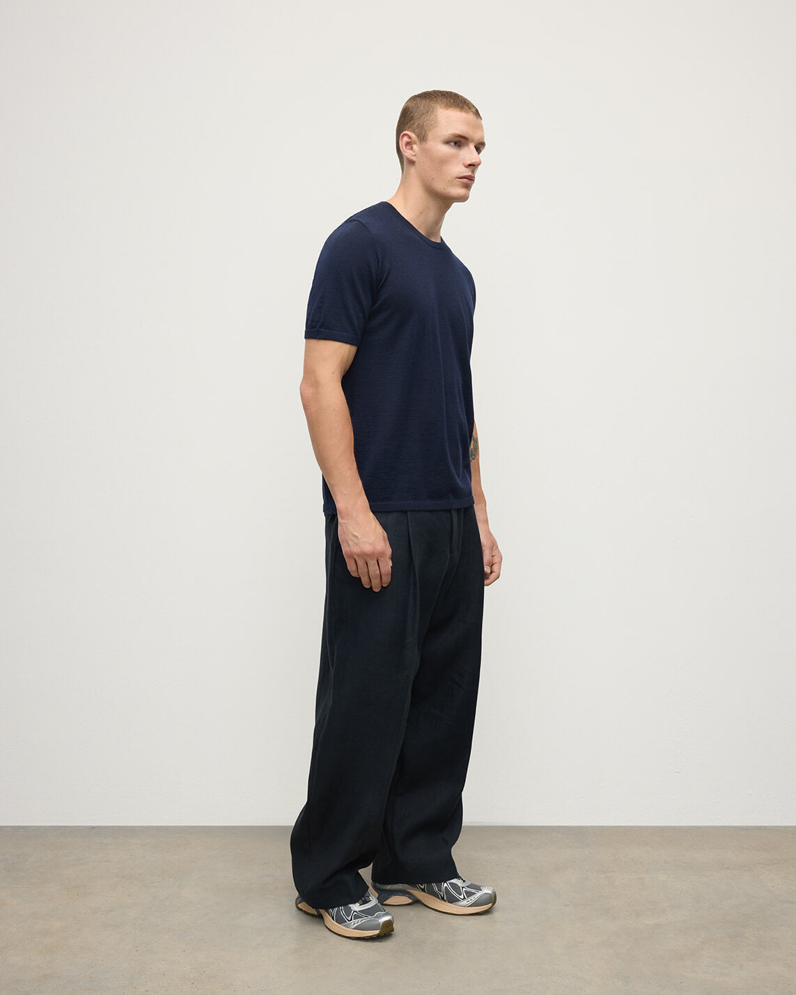 Johnstons of Elgin - Dark Navy Superfine Cashmere T - Shirt