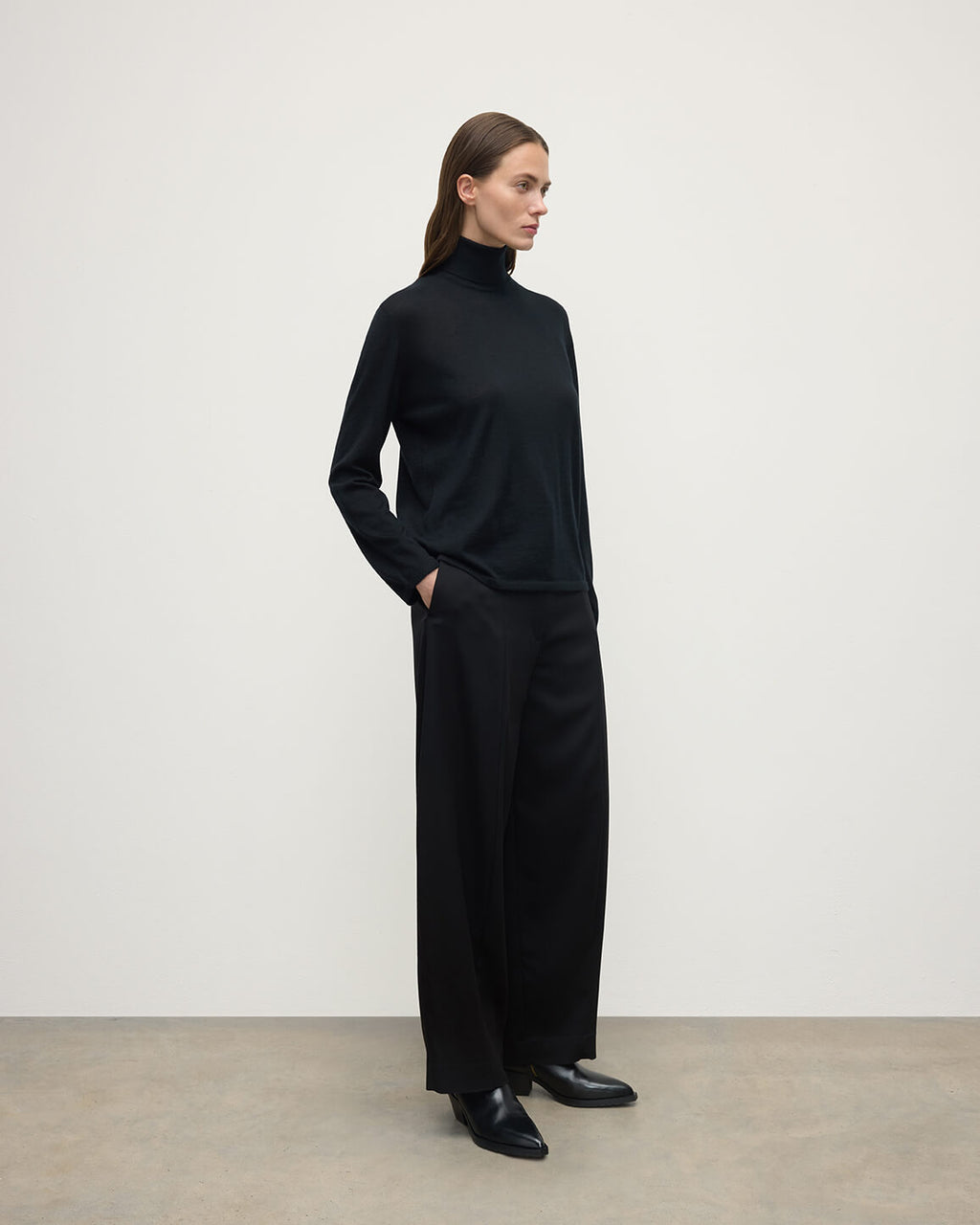 Johnstons of Elgin - Superfine Cashmere Black Roll Neck Jumper