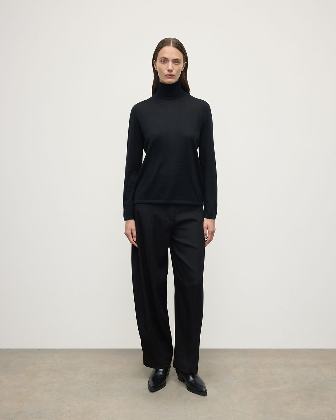 Johnstons of Elgin - Superfine Cashmere Black Roll Neck Jumper