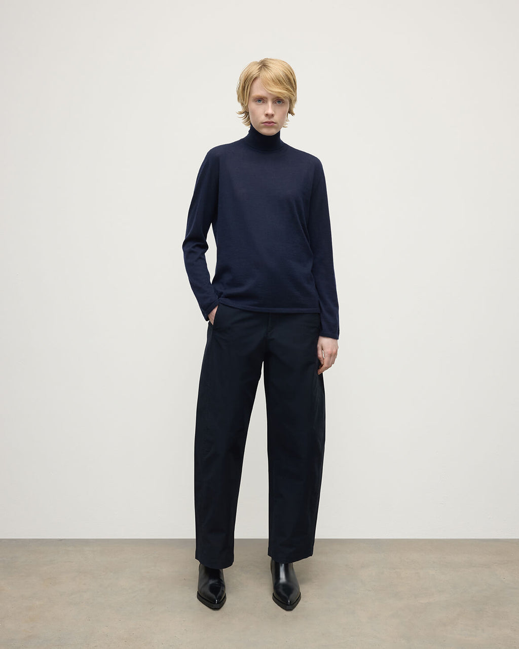 Johnstons of Elgin - Superfine Cashmere Dark Navy Roll Neck Jumper