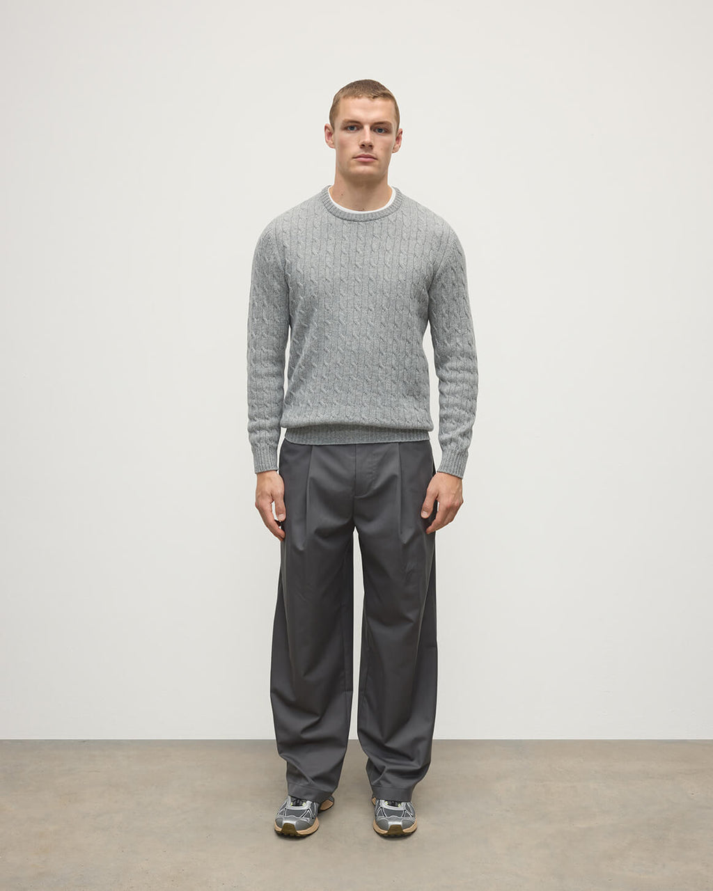 Johnstons of Elgin - Cable Knit Light Grey Cashmere Jumper