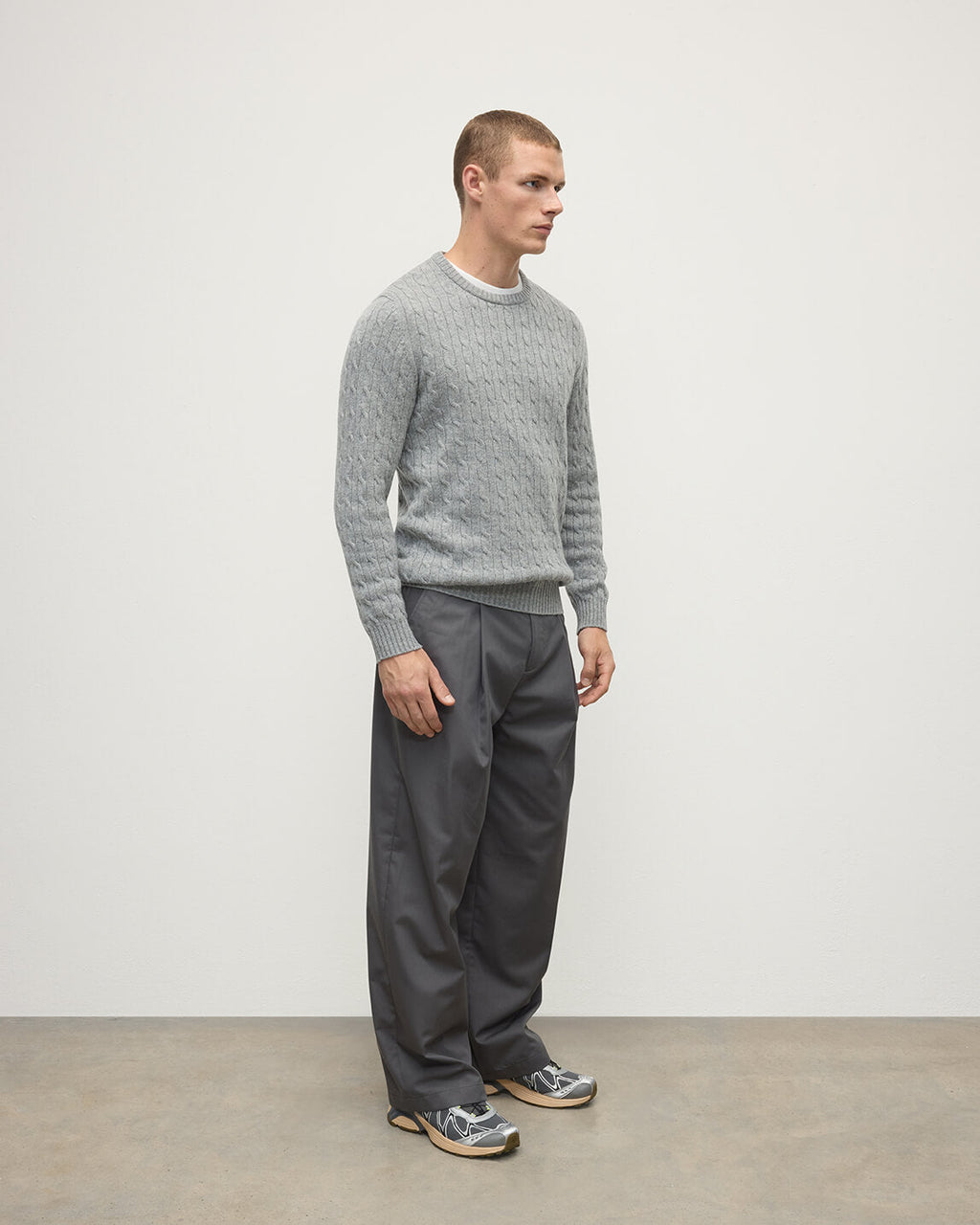 Johnstons of Elgin - Cable Knit Light Grey Cashmere Jumper