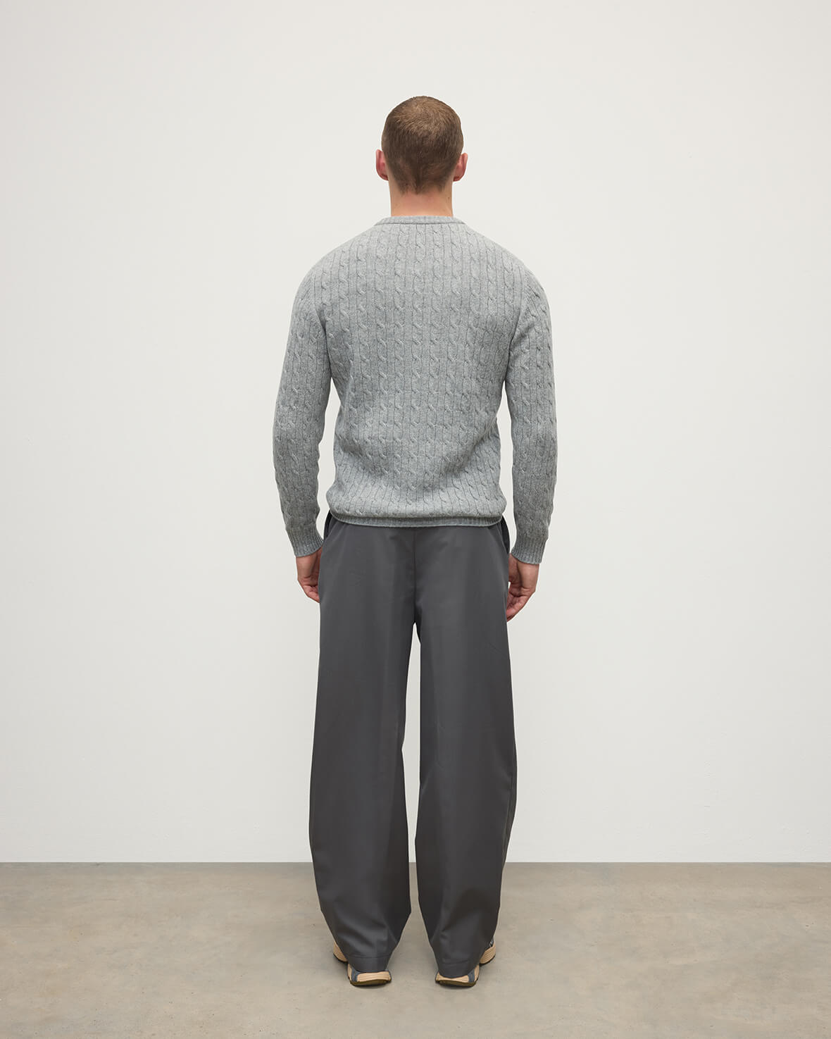 Johnstons of Elgin - Cable Knit Light Grey Cashmere Jumper