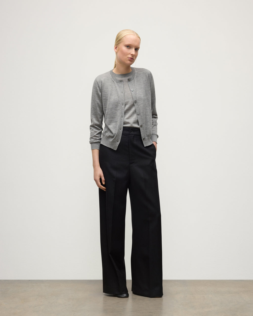 Johnstons of Elgin - Honor Grey Superfine Cashmere Cardigan