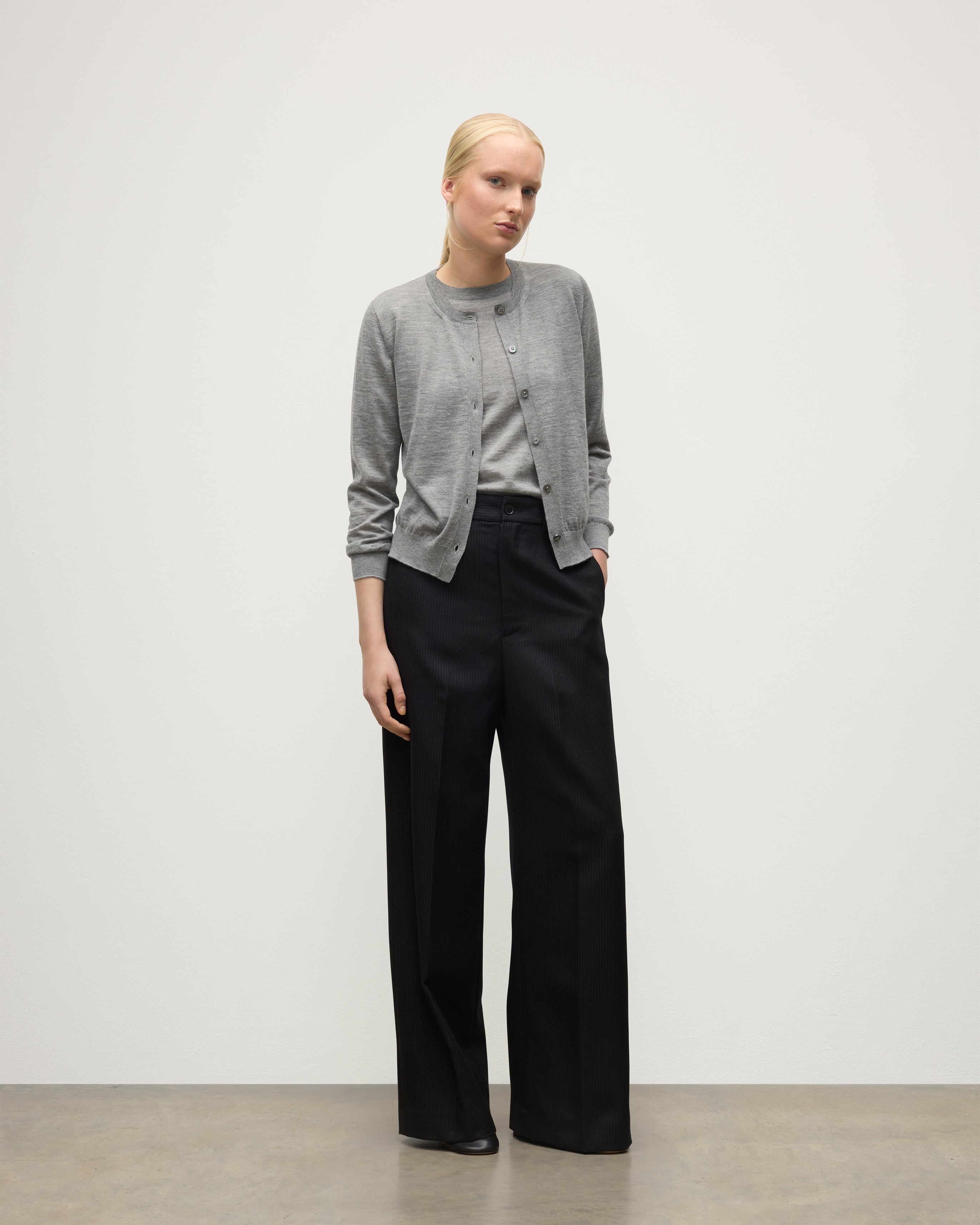 Johnstons of Elgin - Honor Grey Superfine Cashmere Cardigan