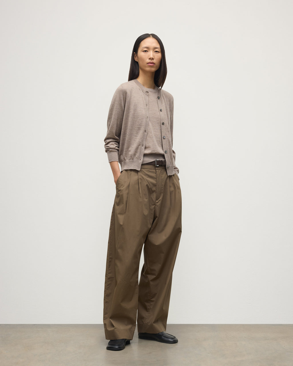 Johnstons of Elgin - Honor Light Brown Superfine Cashmere Cardigan