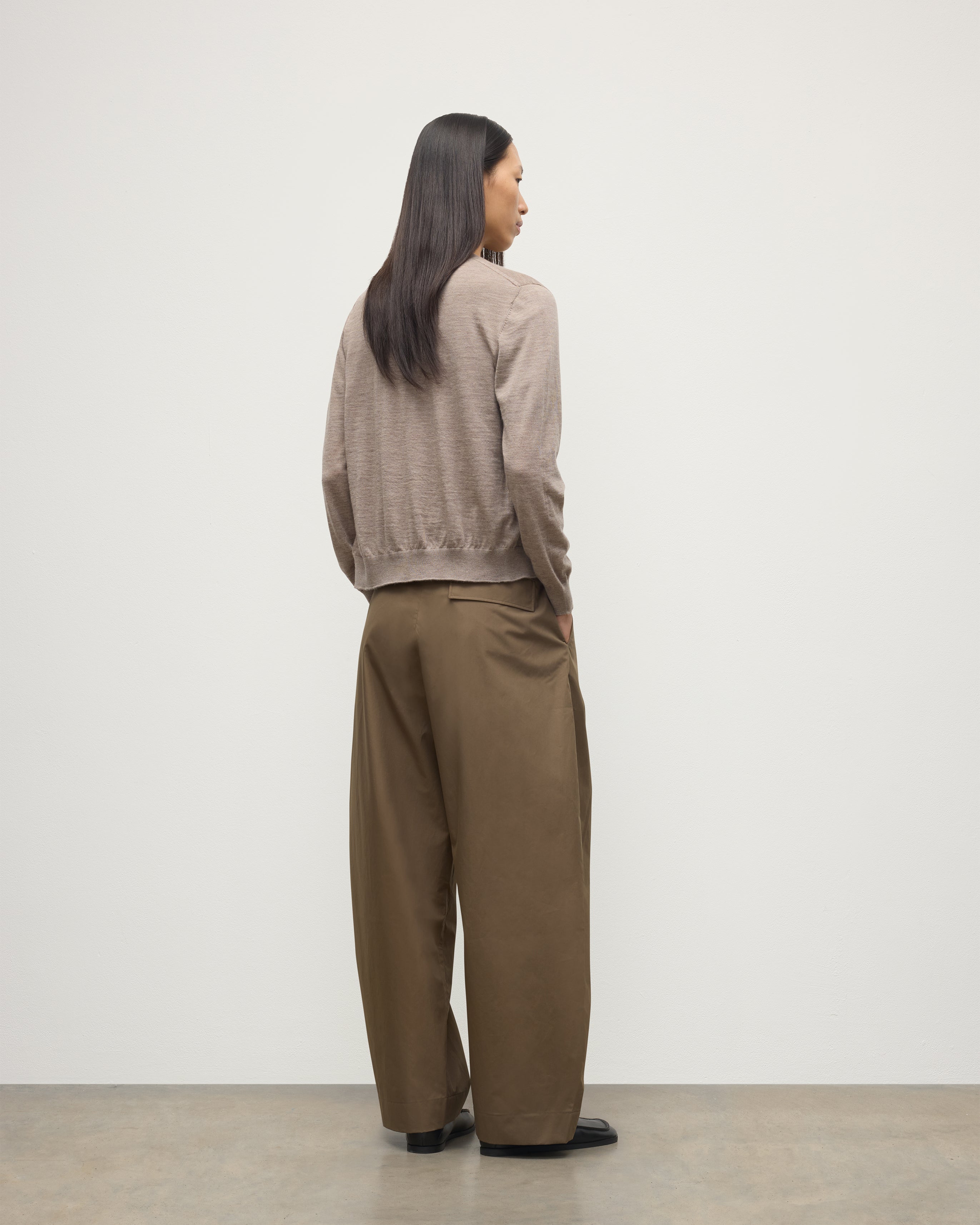 Johnstons of Elgin - Honor Light Brown Superfine Cashmere Cardigan
