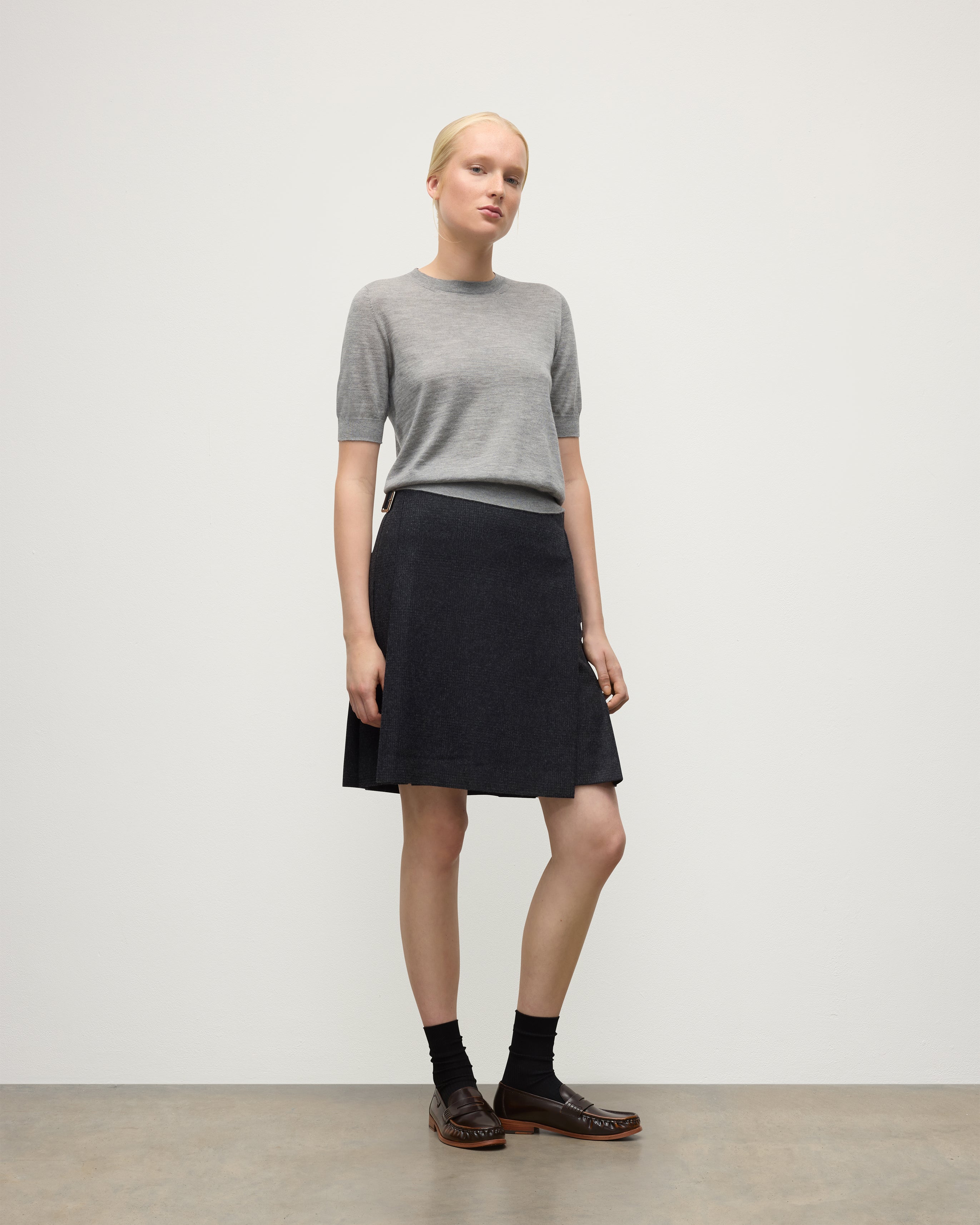 Johnstons of Elgin - Honor Grey Superfine Cashmere T - Shirt