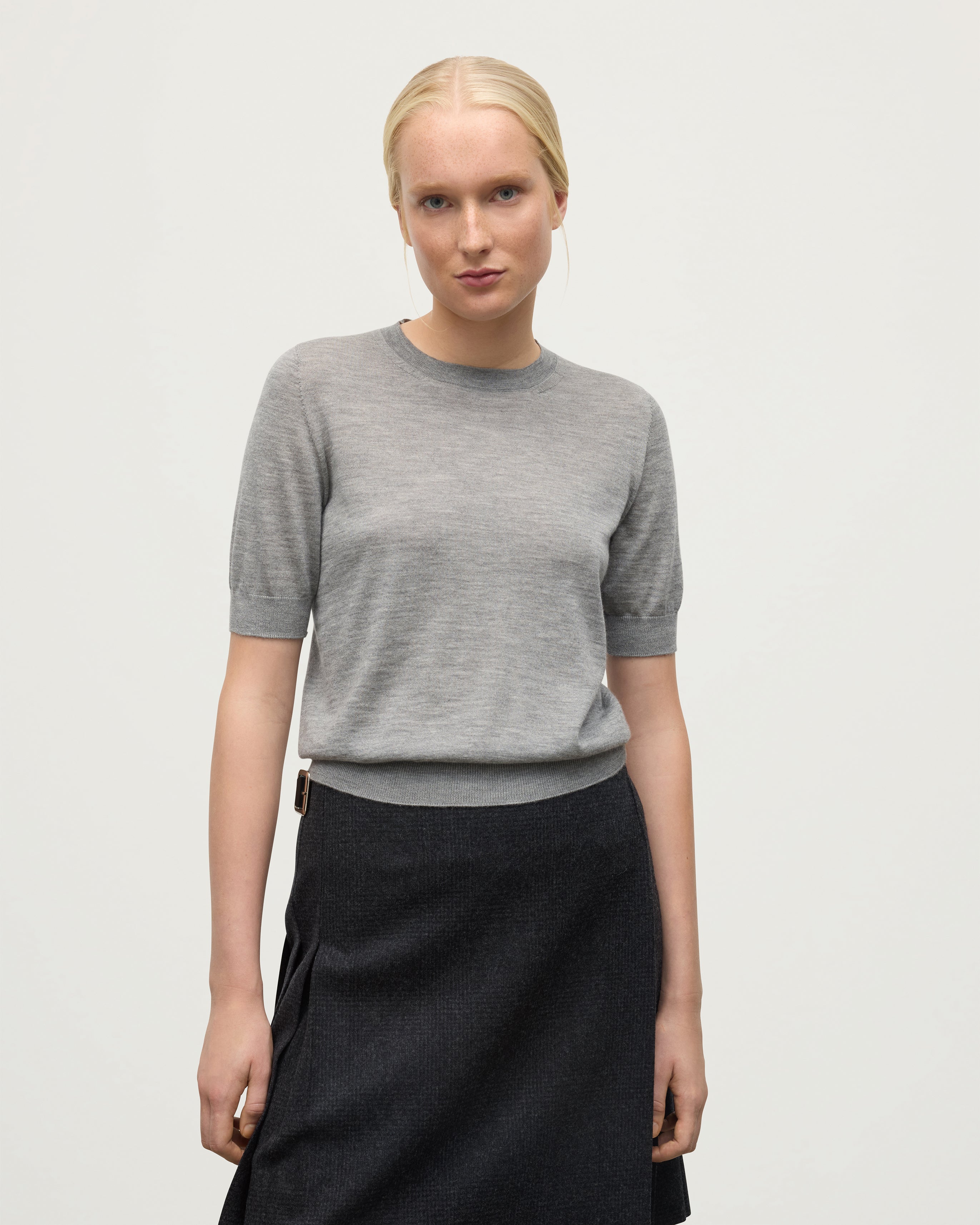 Johnstons of Elgin - Honor Grey Superfine Cashmere T - Shirt