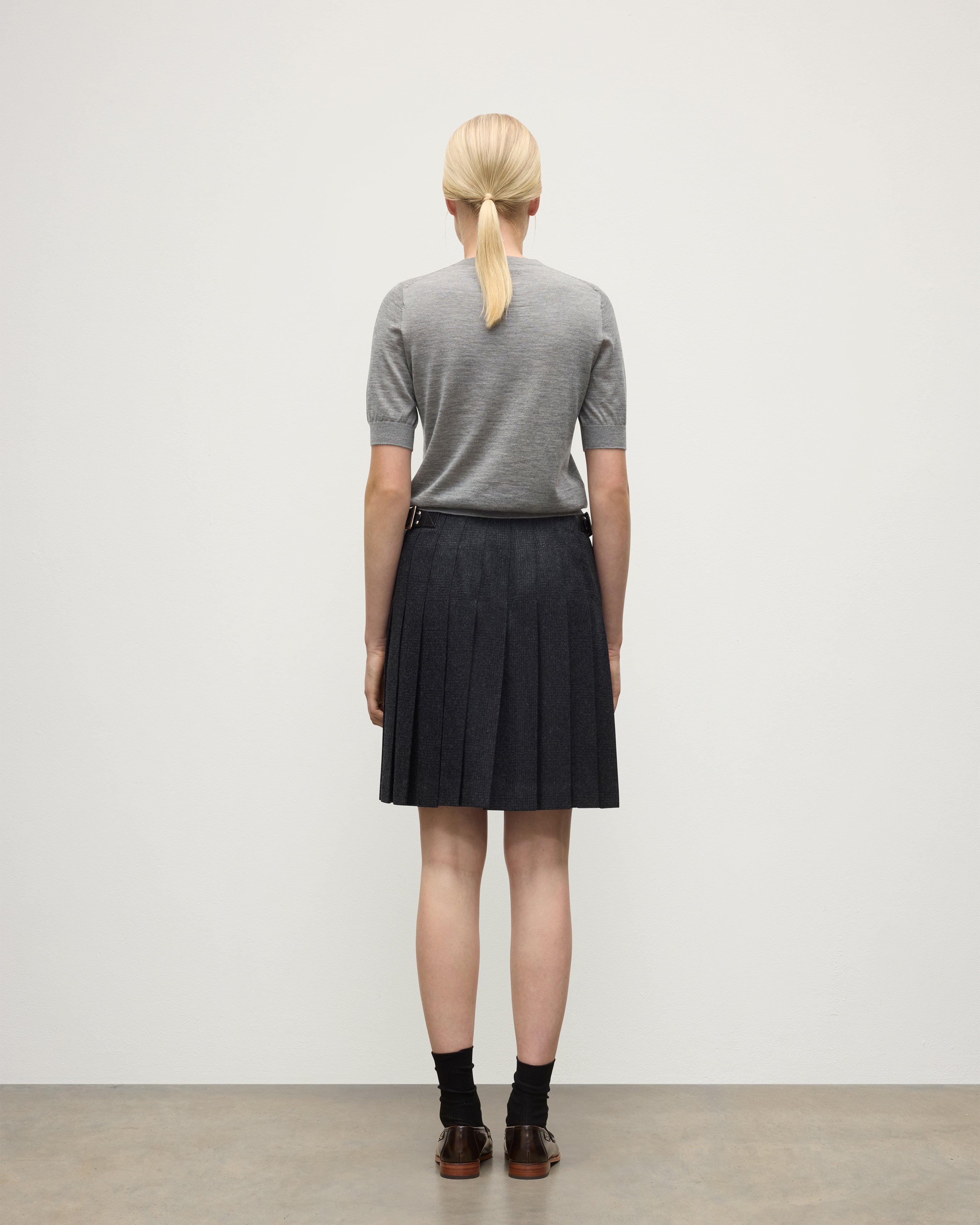 Johnstons of Elgin - Honor Grey Superfine Cashmere T - Shirt