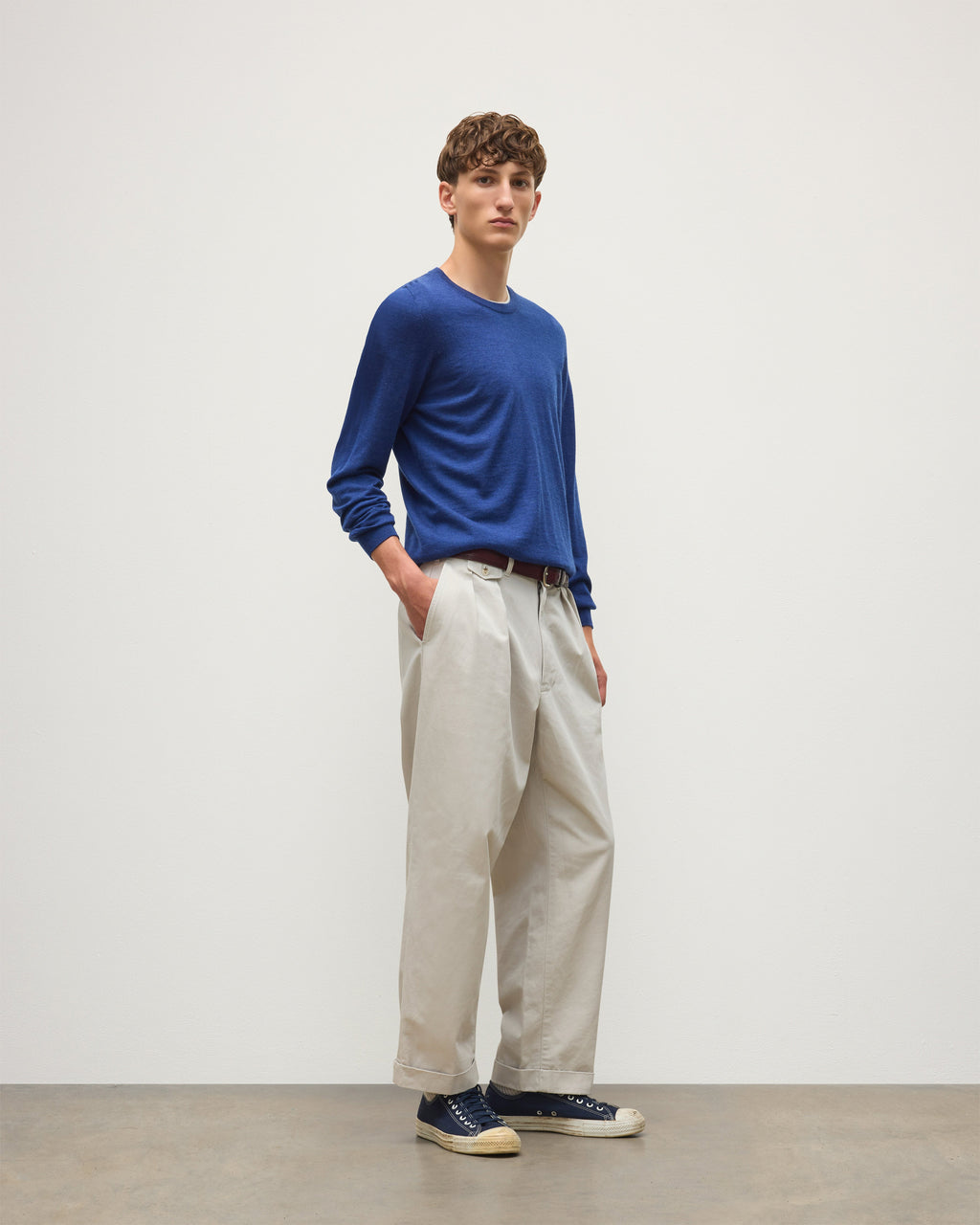 Johnstons of Elgin - Fin Blue Superfine Cashmere Jumper