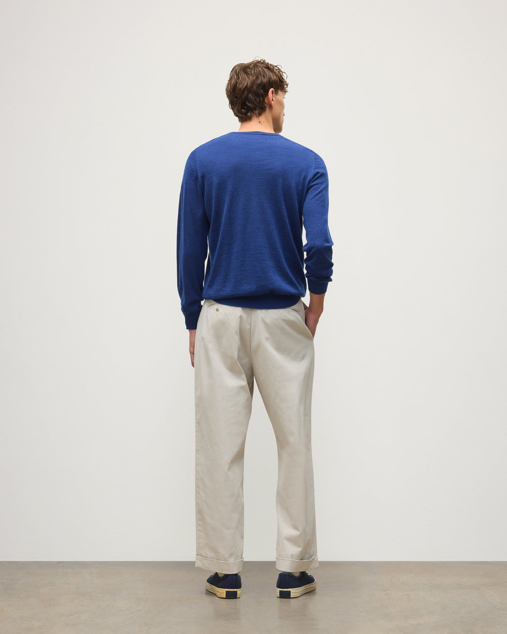 Johnstons of Elgin - Fin Blue Superfine Cashmere Jumper