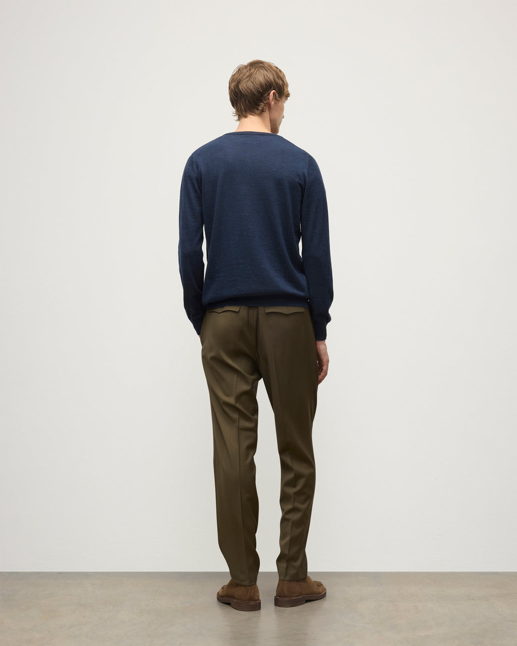 Johnstons of Elgin - Fin Navy Superfine Cashmere Jumper