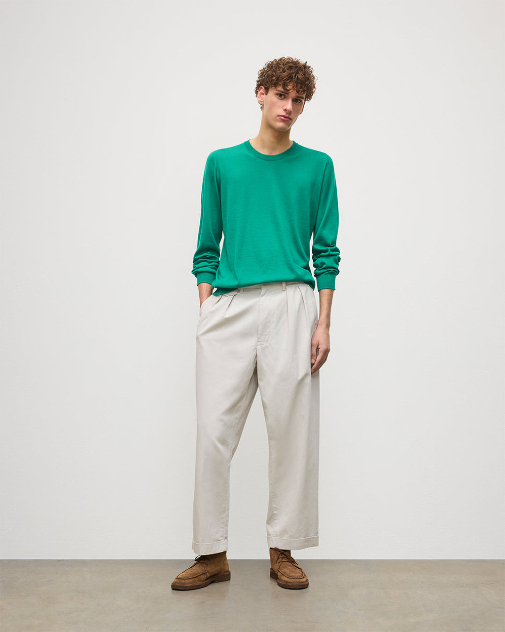 Johnstons of Elgin - Fin Bright Green Superfine Cashmere Jumper