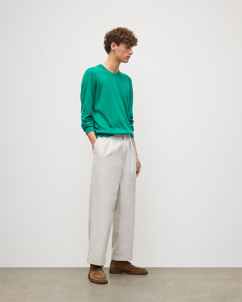 Johnstons of Elgin - Fin Bright Green Superfine Cashmere Jumper