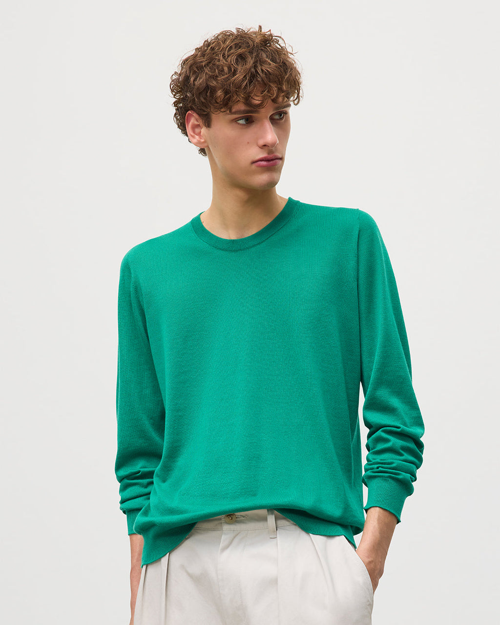 Johnstons of Elgin - Fin Bright Green Superfine Cashmere Jumper