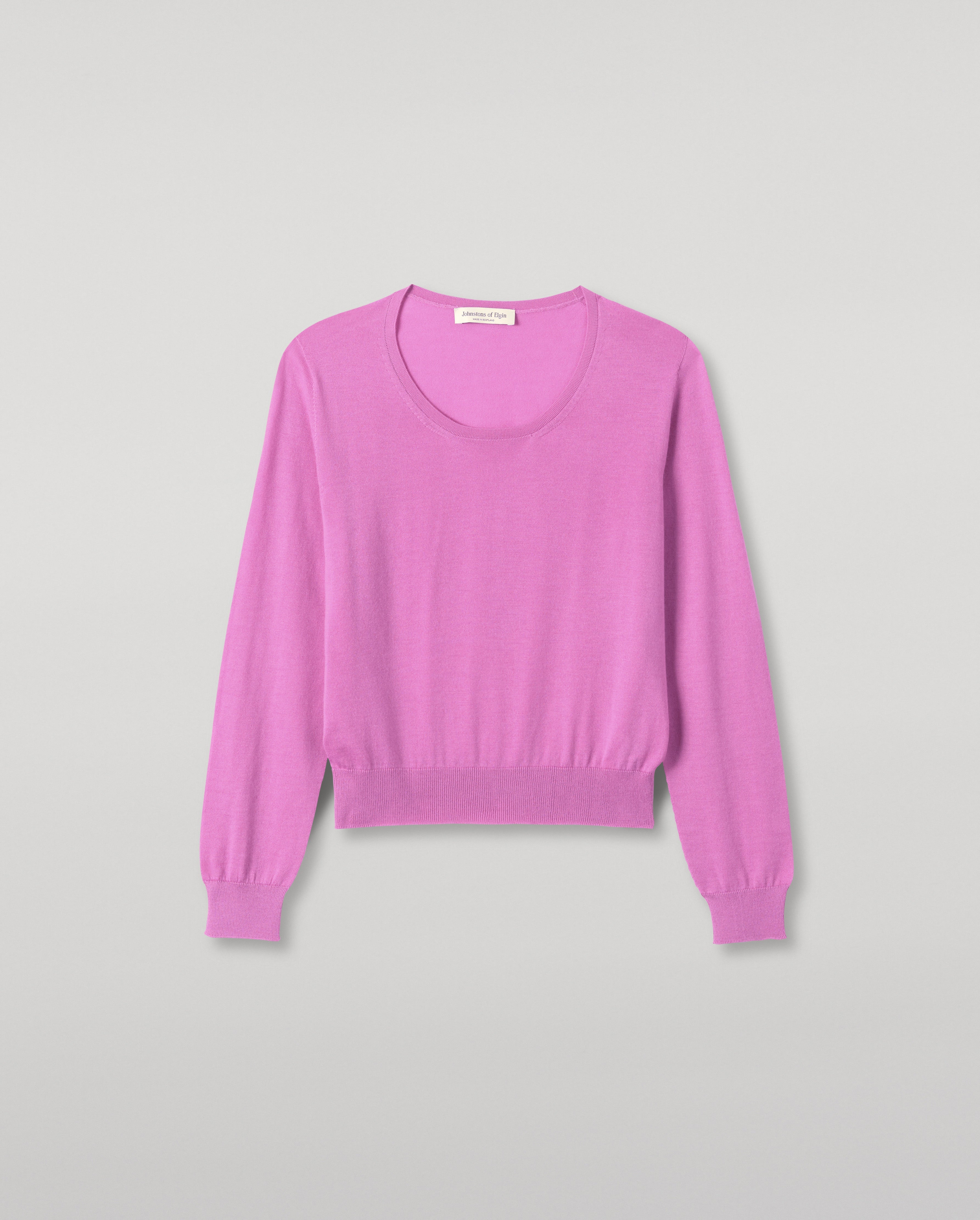 Johnstons of Elgin - Ella Pink Superfine Cashmere Scoop Neck Jumper