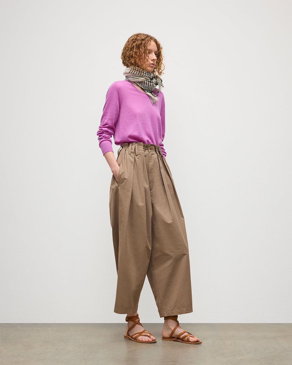 Johnstons of Elgin - Ella Pink Superfine Cashmere Scoop Neck Jumper