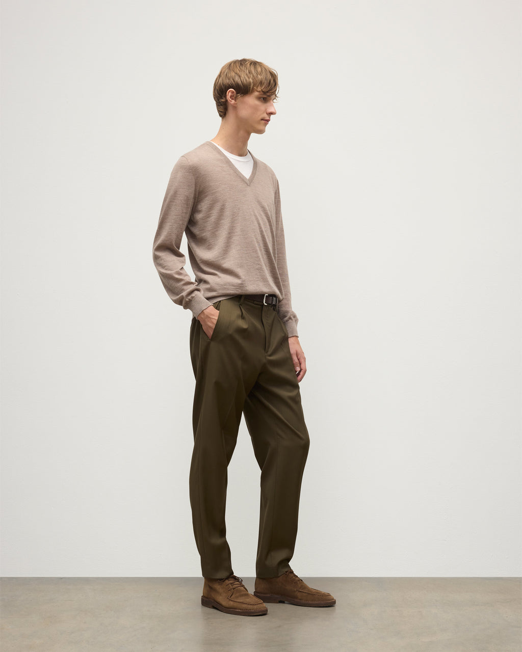 Johnstons of Elgin - Fin Light Brown V Neck Superfine Cashmere Jumper