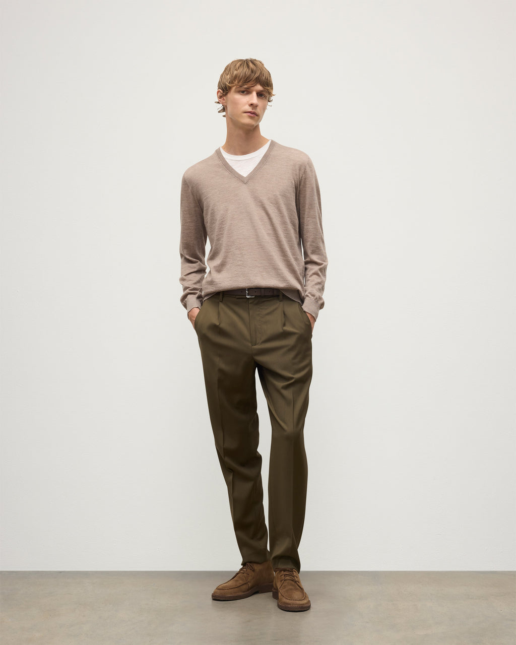 Johnstons of Elgin - Fin Light Brown V Neck Superfine Cashmere Jumper