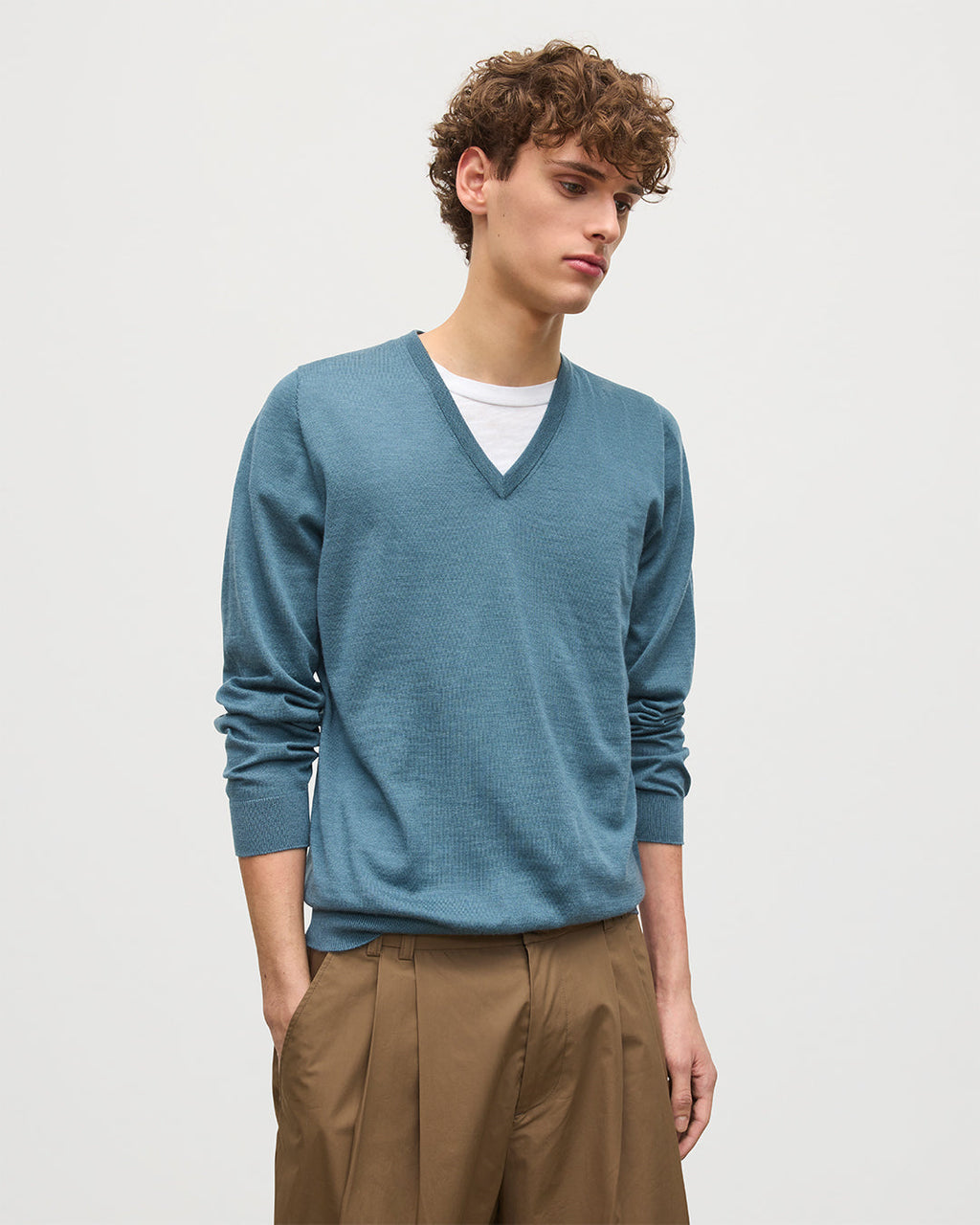 Johnstons of Elgin - Fin Blue V Neck Superfine Cashmere Jumper