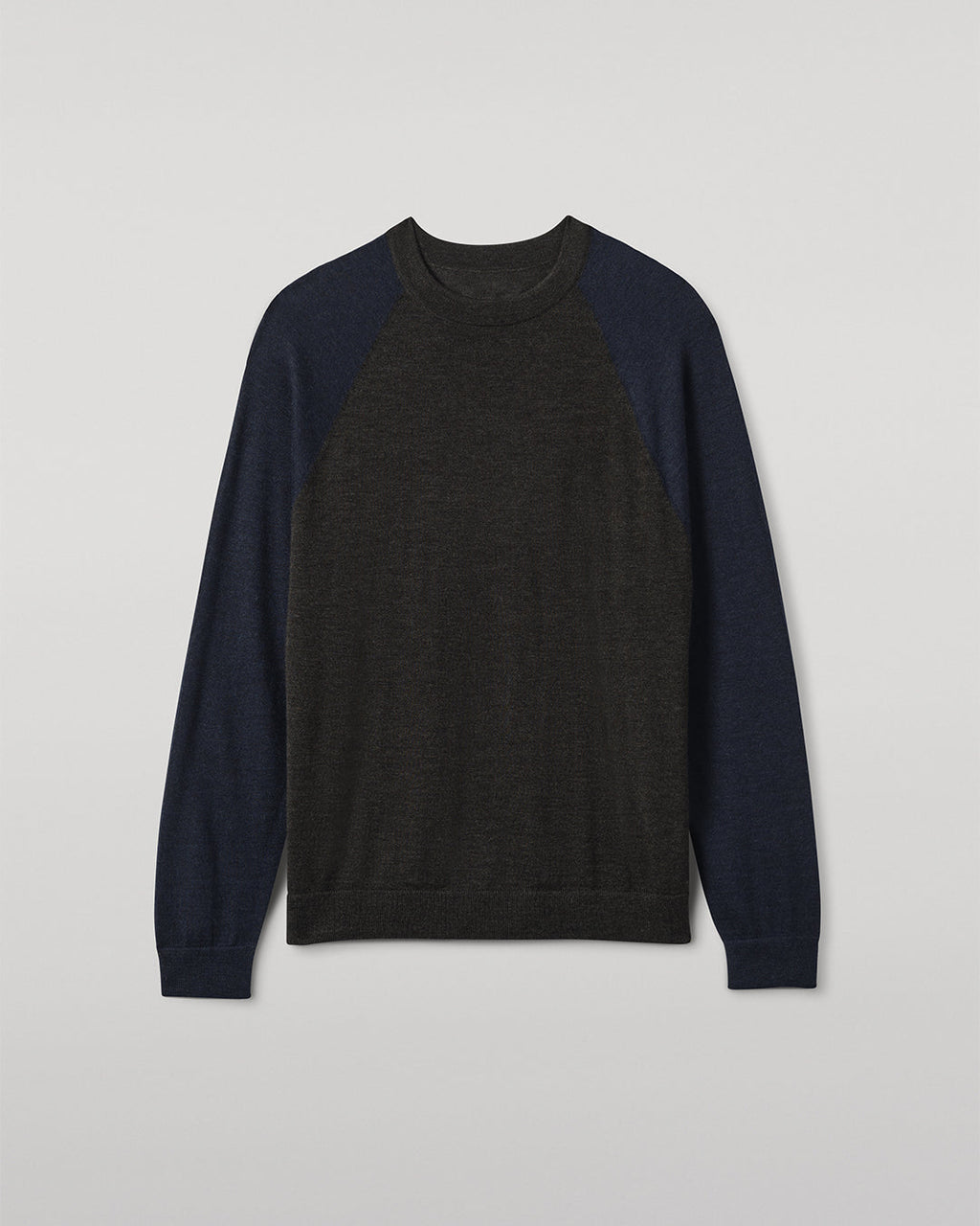 Johnstons of Elgin - Leith Grey & Navy Ringer Superfine Cashmere Jumper