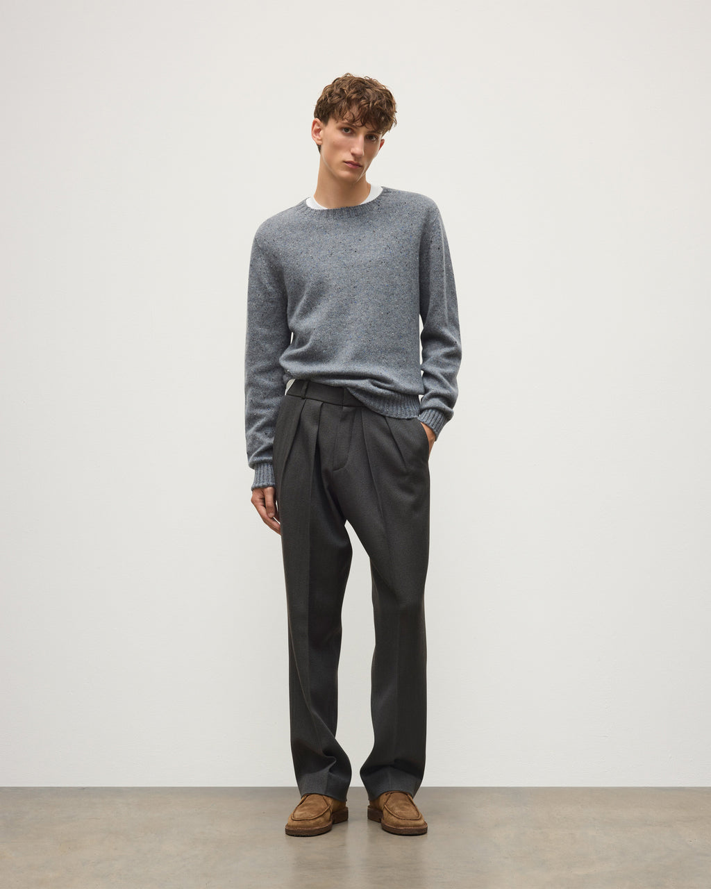 Johnstons of Elgin - Tiree Grey Donegal Cashmere Jumper