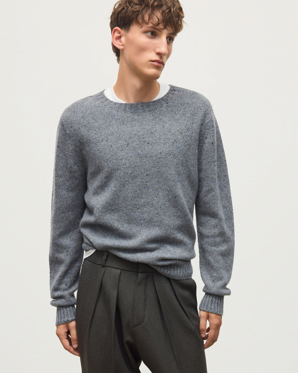 Johnstons of Elgin - Tiree Grey Donegal Cashmere Jumper