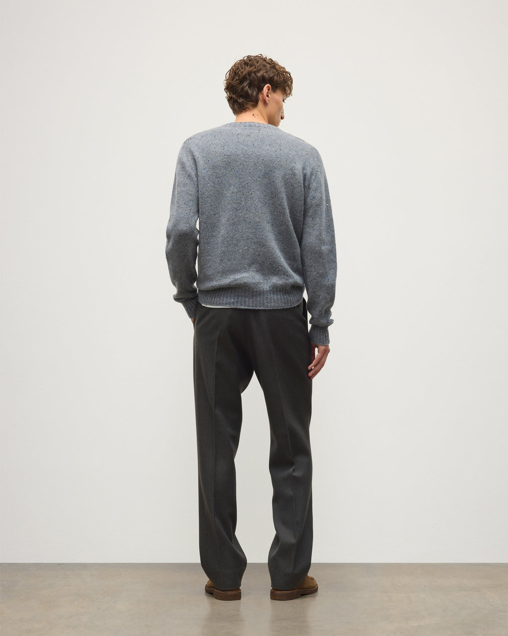 Johnstons of Elgin - Tiree Grey Donegal Cashmere Jumper