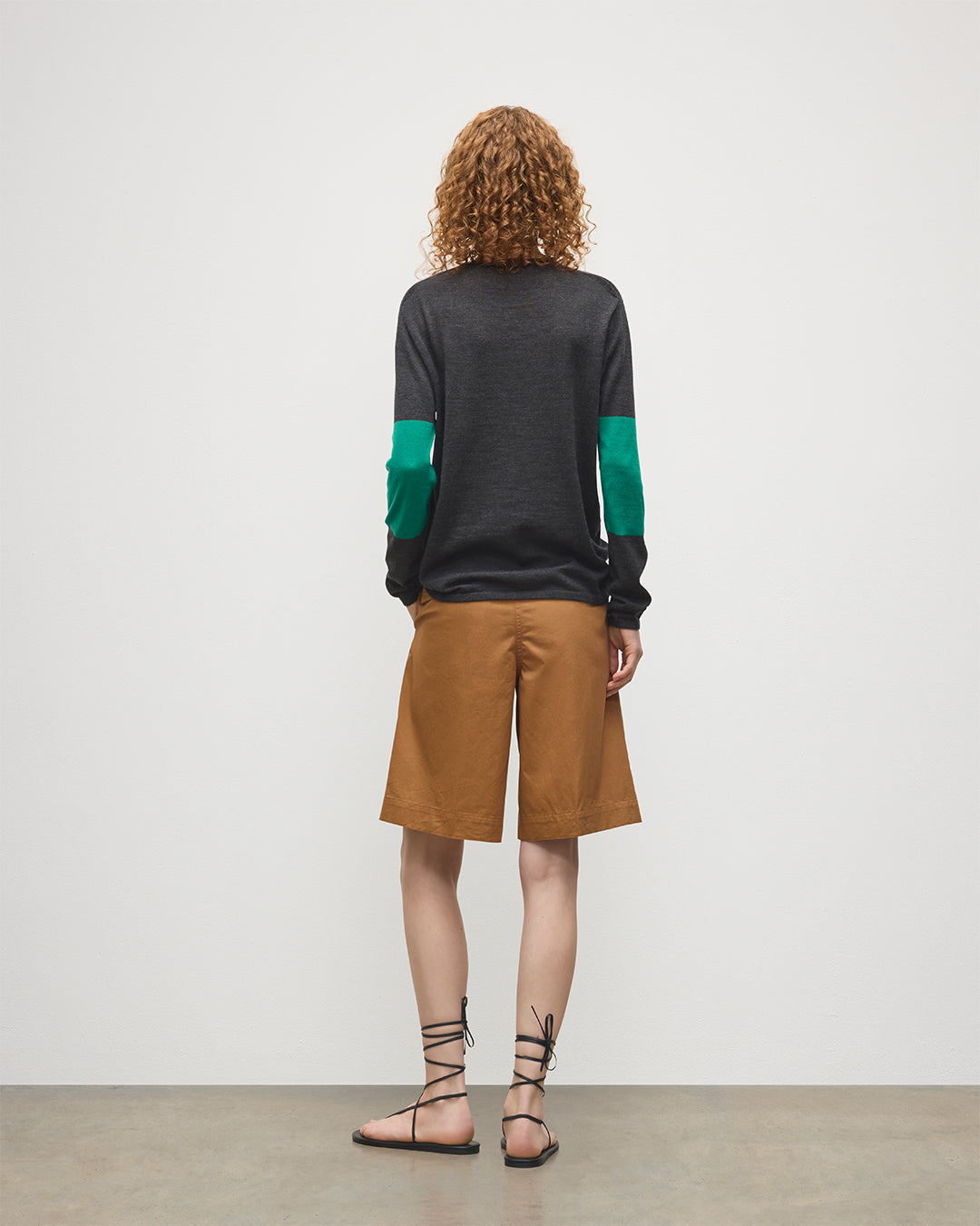 Johnstons of Elgin - Euna Grey & Green Superfine Cashmere T - Shirt