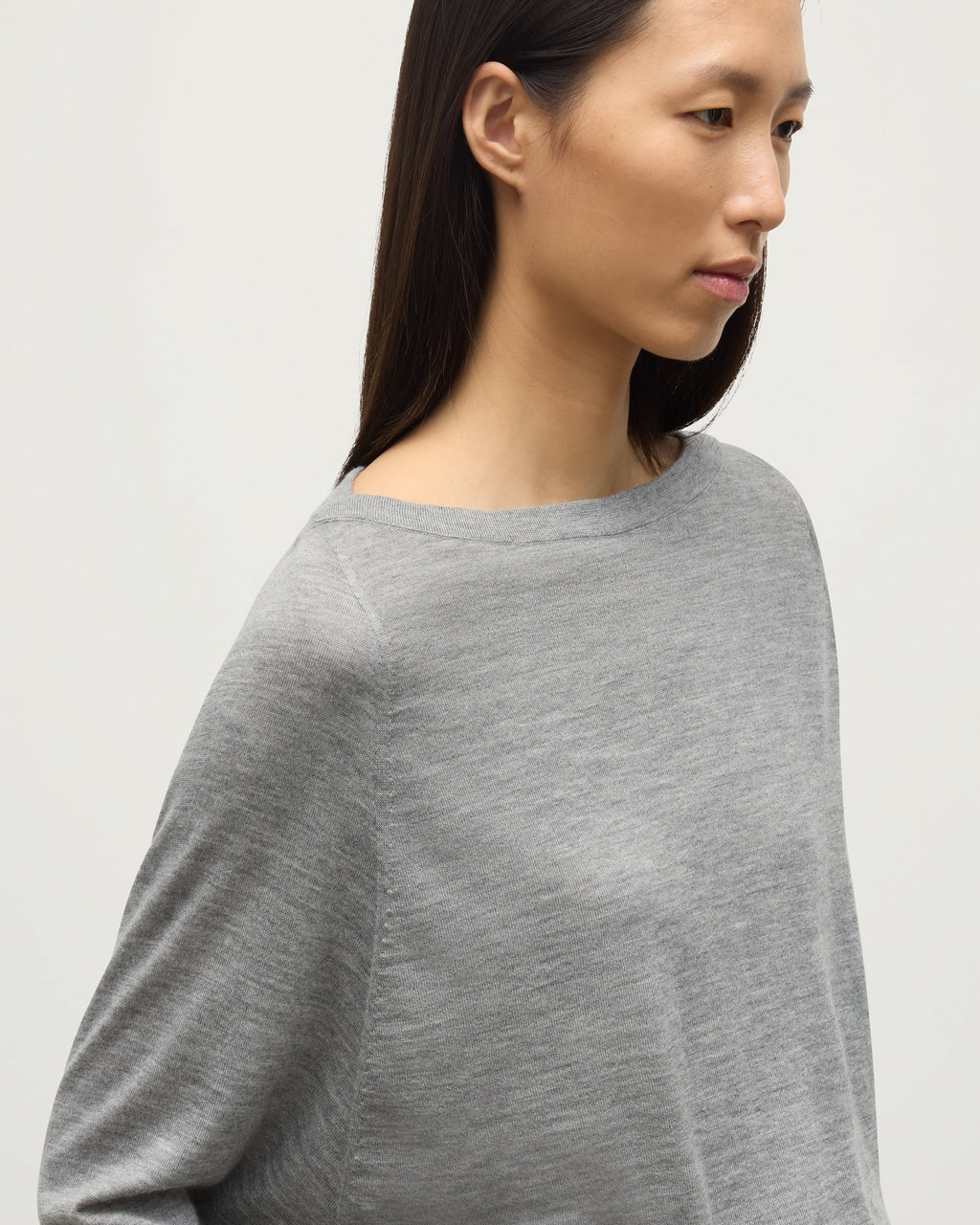 Johnstons of Elgin - Finola Grey Superfine Cashmere Jumper