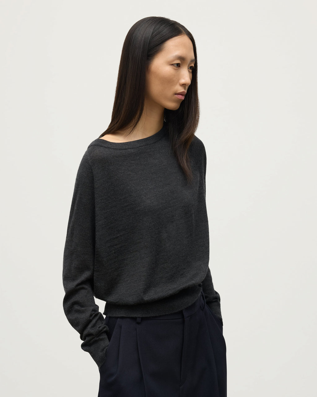 Johnstons of Elgin - Finola Dark Grey Superfine Cashmere Jumper