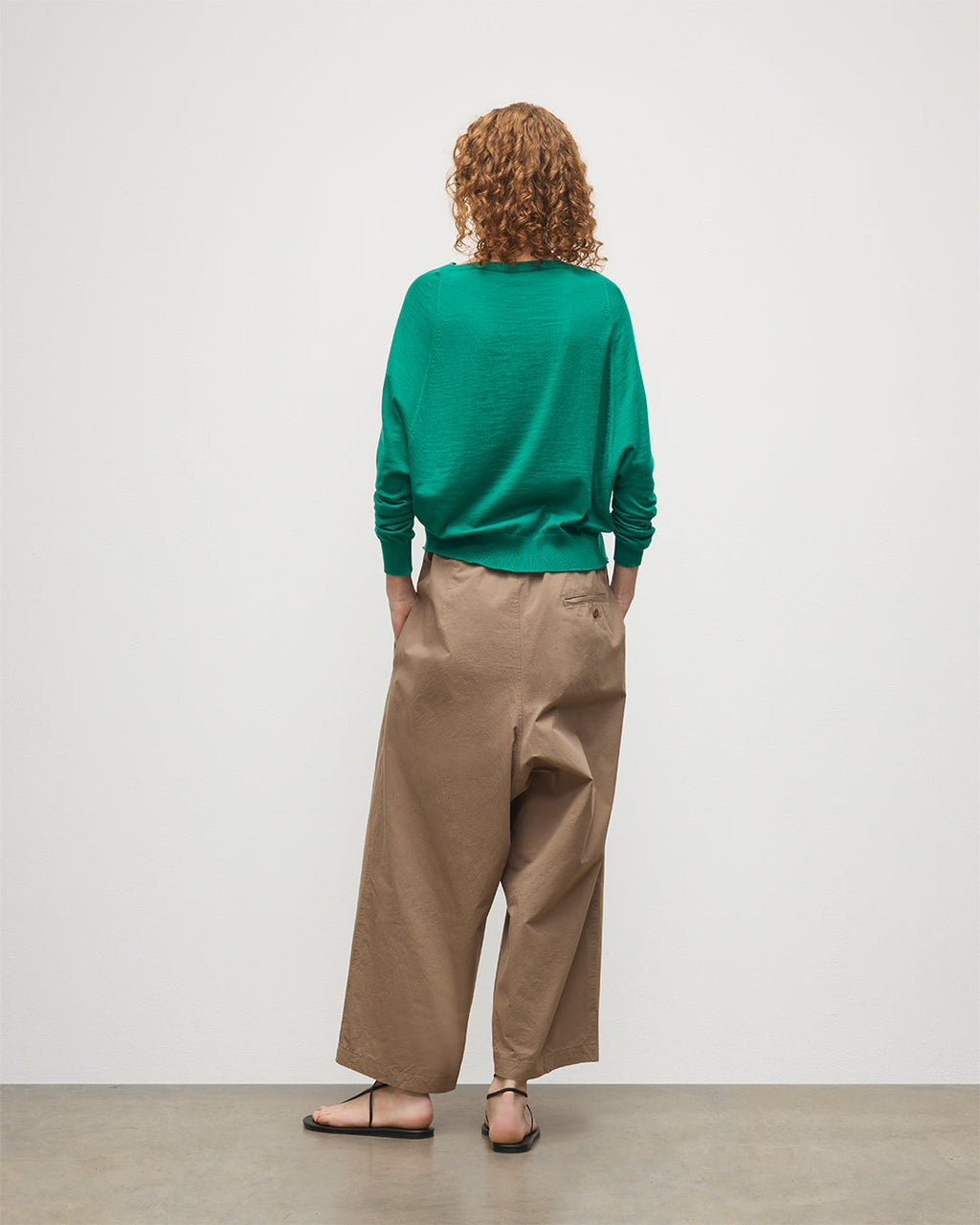 Johnstons of Elgin - Finola Bright Green Superfine Cashmere Jumper