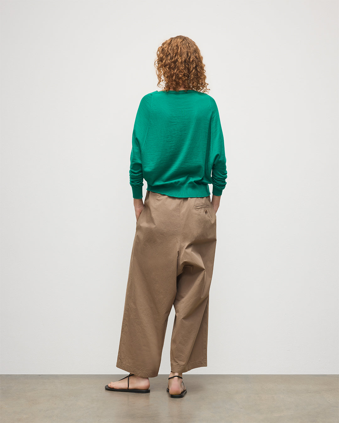Johnstons of Elgin - Finola Bright Green Superfine Cashmere Jumper