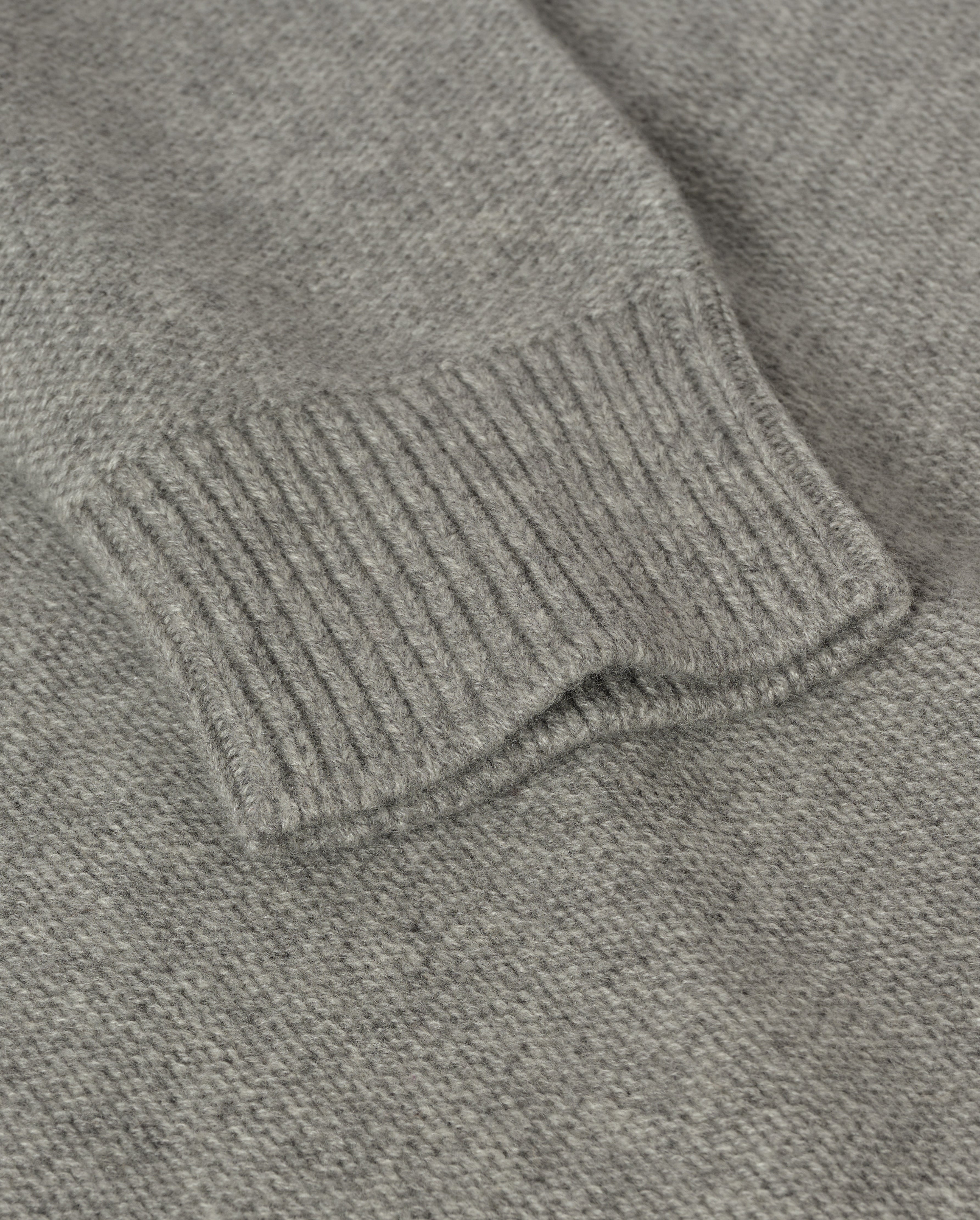 Johnstons of Elgin - Maggie Reverse Stitch Grey Cashmere Jumper