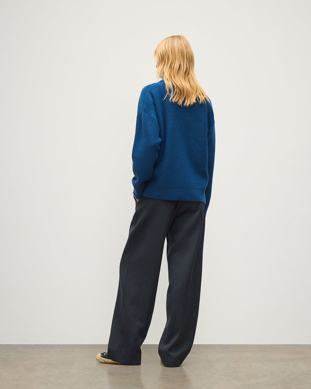 Johnstons of Elgin - Maggie Reverse Stitch Blue Cashmere Jumper