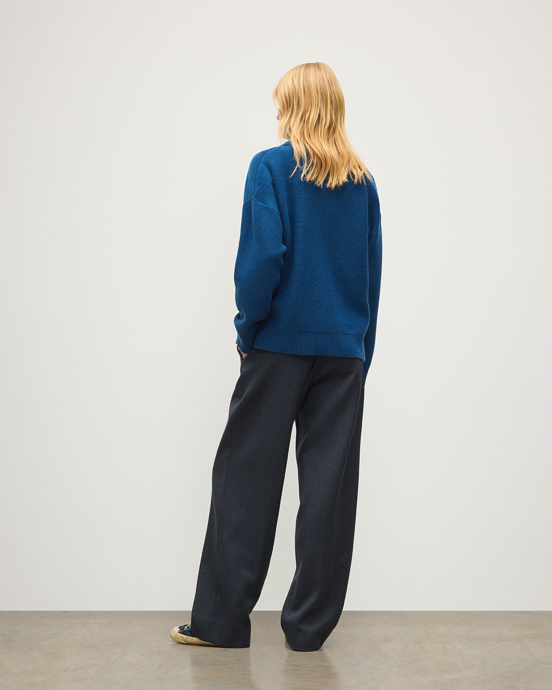 Johnstons of Elgin - Maggie Reverse Stitch Blue Cashmere Jumper