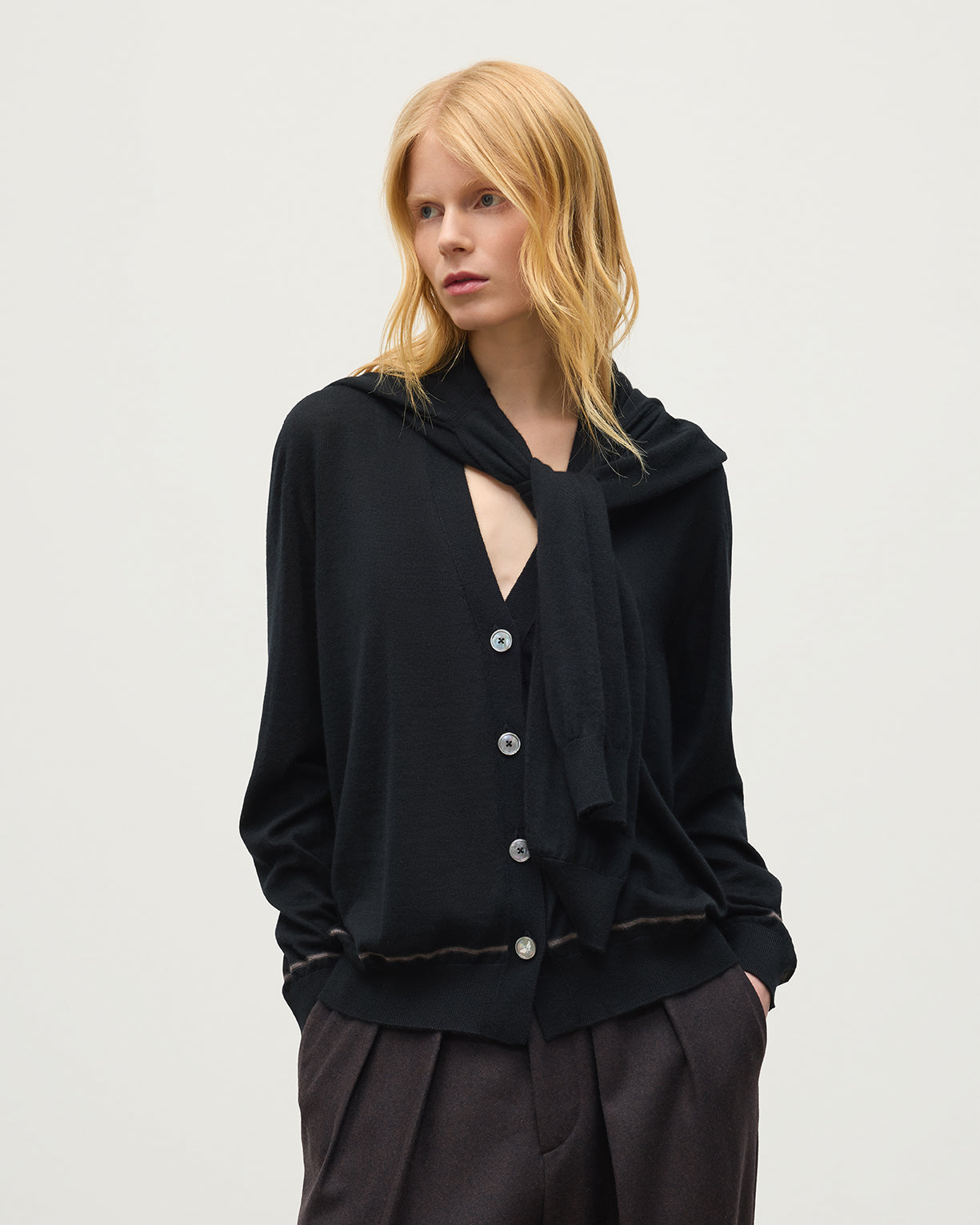 Johnstons of Elgin - Effie Black Superfine Cashmere Cardigan